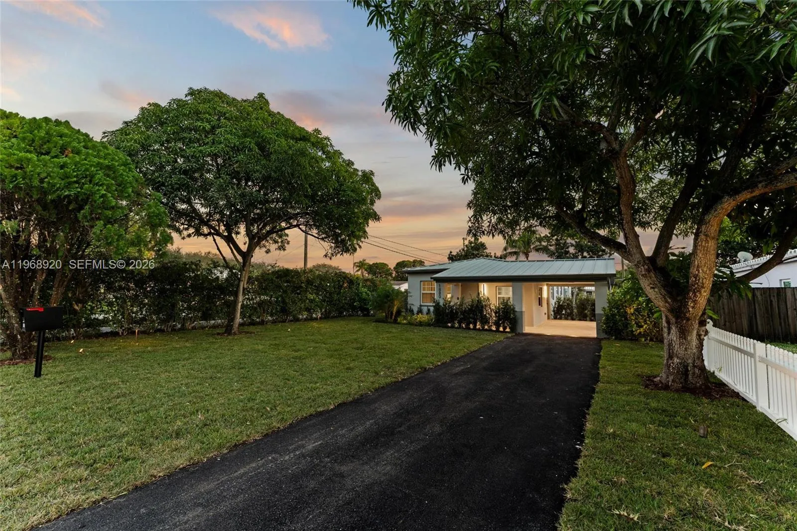 1880 Ne 180th St, North Miami Beach, Florida 33162, North Miami Beach, Florida 33162, 3 Bedrooms Bedrooms, ,2 BathroomsBathrooms,Residential,For Sale,1880 Ne 180th St, North Miami Beach, Florida 33162,A11968920