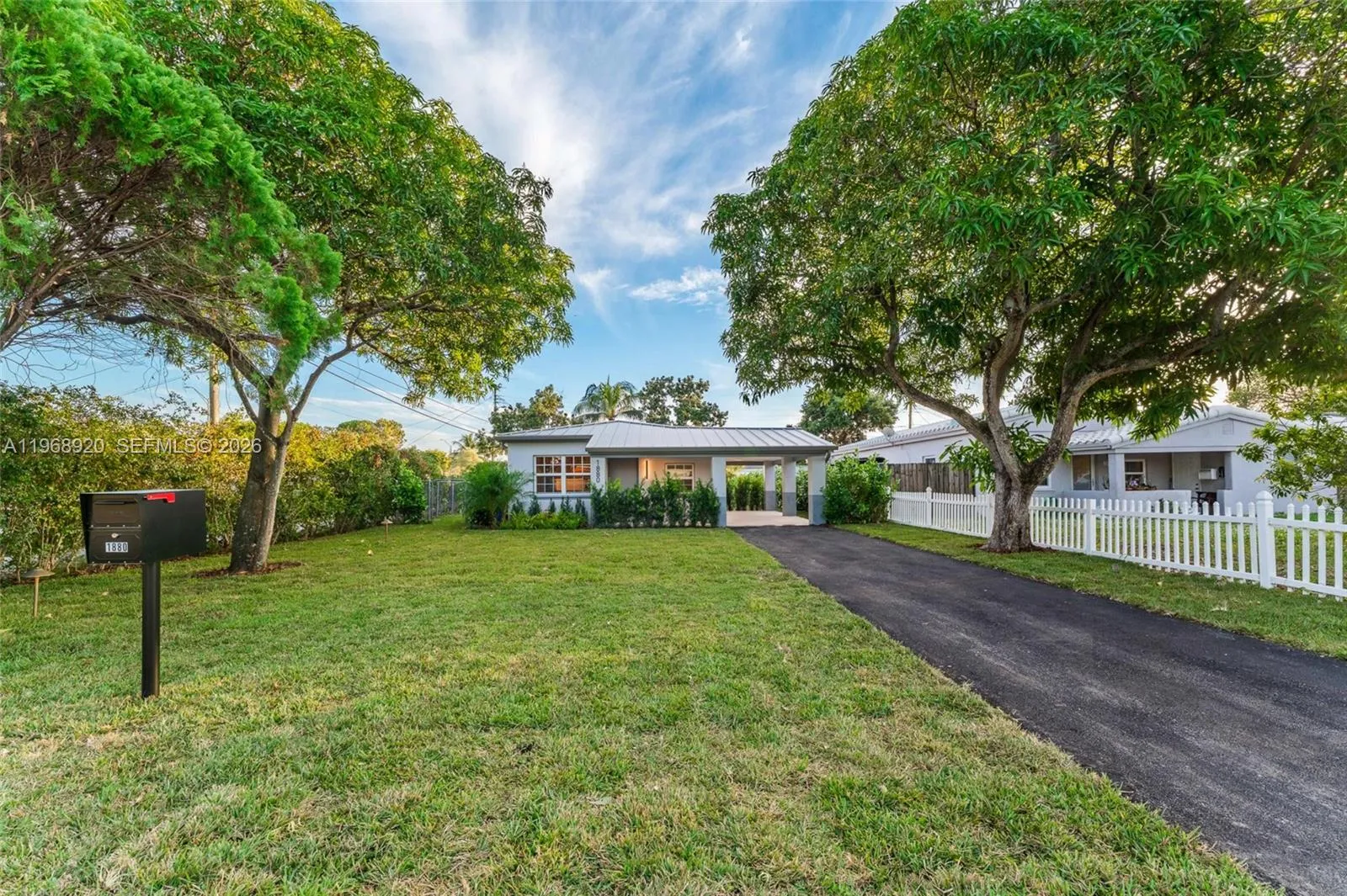 1880 Ne 180th St, North Miami Beach, Florida 33162, North Miami Beach, Florida 33162, 3 Bedrooms Bedrooms, ,2 BathroomsBathrooms,Residential,For Sale,1880 Ne 180th St, North Miami Beach, Florida 33162,A11968920