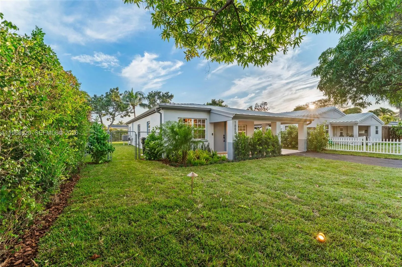 1880 Ne 180th St, North Miami Beach, Florida 33162, North Miami Beach, Florida 33162, 3 Bedrooms Bedrooms, ,2 BathroomsBathrooms,Residential,For Sale,1880 Ne 180th St, North Miami Beach, Florida 33162,A11968920