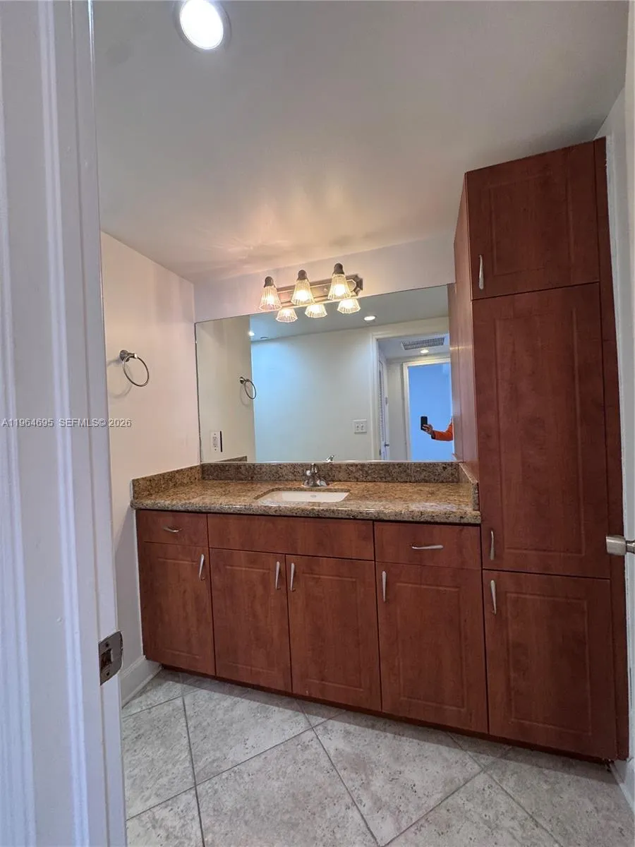 401 N 69th St 607, Miami Beach, Florida 33141, Miami Beach, Florida 33141, 1 Bedroom Bedrooms, 1 Room Rooms,1 BathroomBathrooms,Residential,For Sale,401 N 69th St 607, Miami Beach, Florida 33141,A11964695