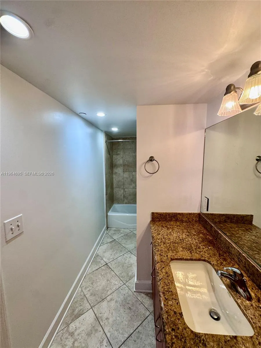 401 N 69th St 607, Miami Beach, Florida 33141, Miami Beach, Florida 33141, 1 Bedroom Bedrooms, 1 Room Rooms,1 BathroomBathrooms,Residential,For Sale,401 N 69th St 607, Miami Beach, Florida 33141,A11964695