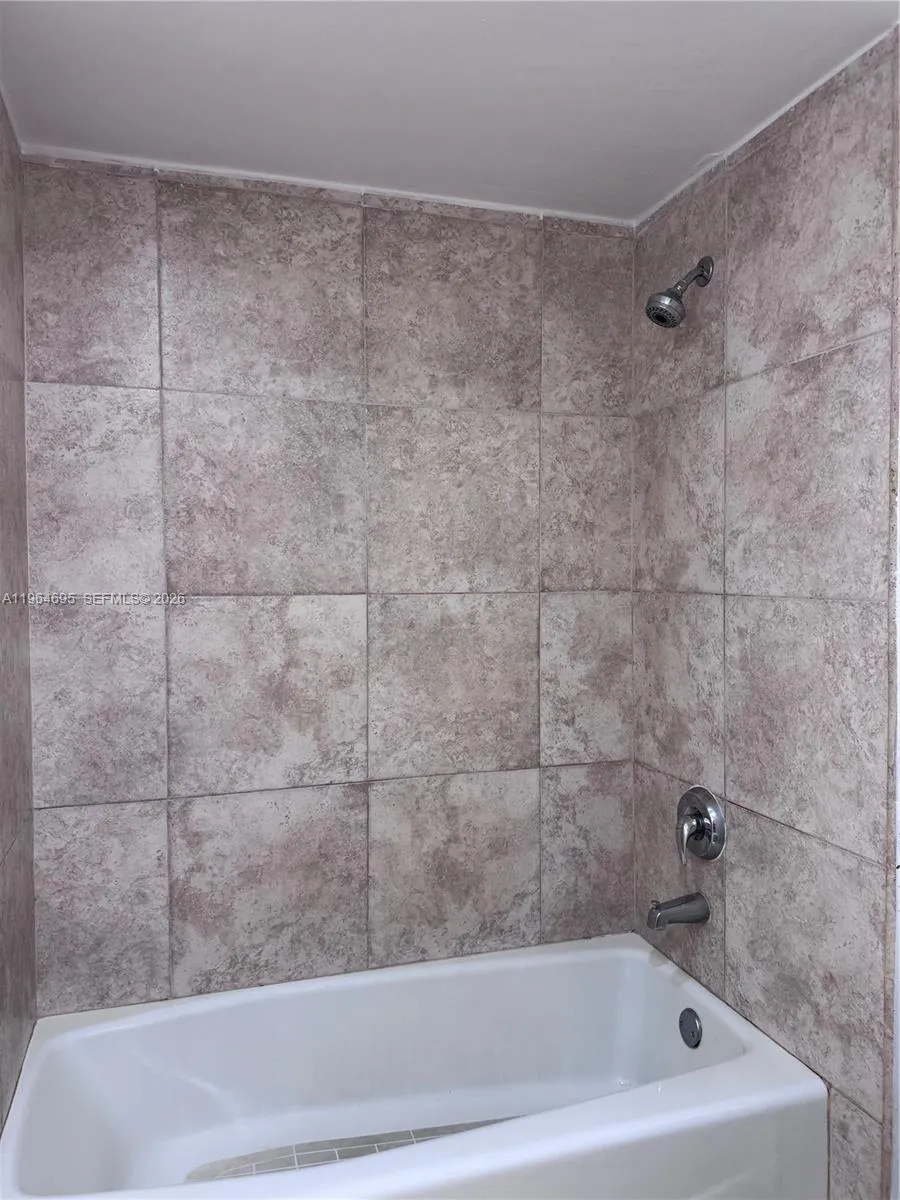 401 N 69th St 607, Miami Beach, Florida 33141, Miami Beach, Florida 33141, 1 Bedroom Bedrooms, 1 Room Rooms,1 BathroomBathrooms,Residential,For Sale,401 N 69th St 607, Miami Beach, Florida 33141,A11964695