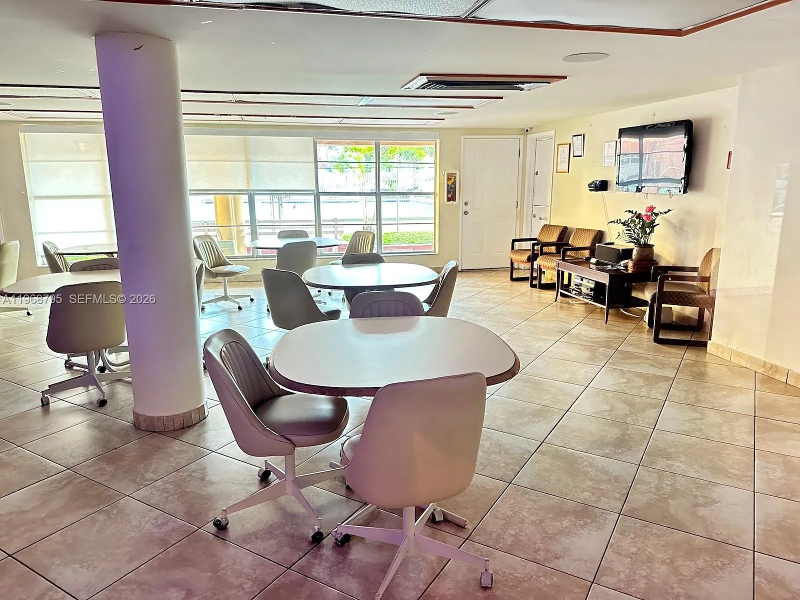 1990 W 56th St 1203, Hialeah, Florida 33012, Hialeah, Florida 33012, 2 Bedrooms Bedrooms, ,2 BathroomsBathrooms,Residential,For Sale,1990 W 56th St 1203, Hialeah, Florida 33012,A11968795