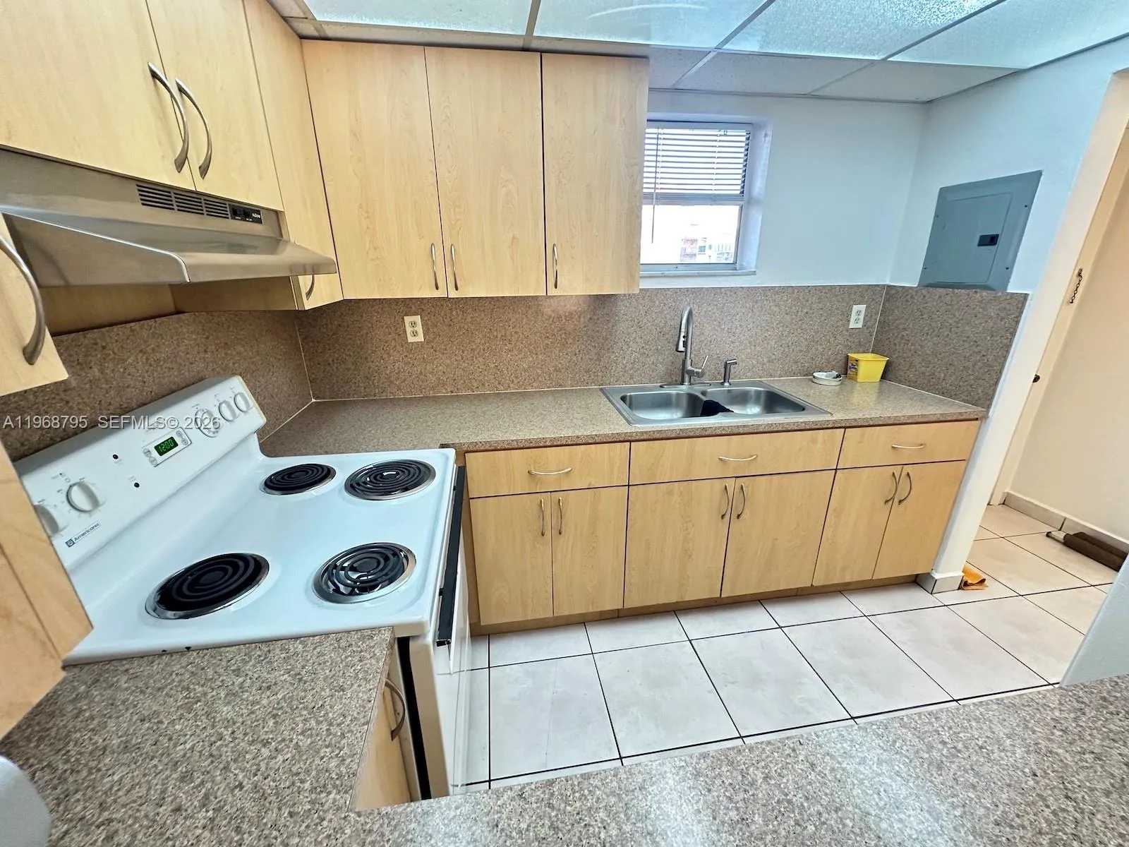 1990 W 56th St 1203, Hialeah, Florida 33012, Hialeah, Florida 33012, 2 Bedrooms Bedrooms, ,2 BathroomsBathrooms,Residential,For Sale,1990 W 56th St 1203, Hialeah, Florida 33012,A11968795