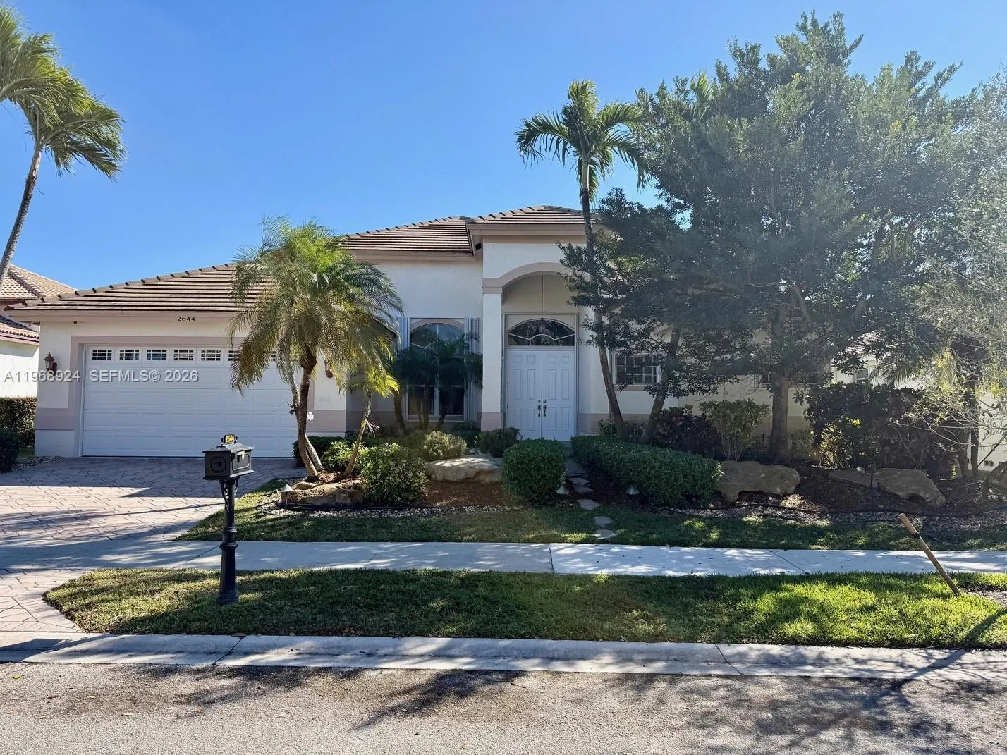 2644 Miller Ct, Weston, Florida 33332, Weston, Florida 33332, 5 Bedrooms Bedrooms, ,3 BathroomsBathrooms,Residential,For Sale,2644 Miller Ct, Weston, Florida 33332,A11968924