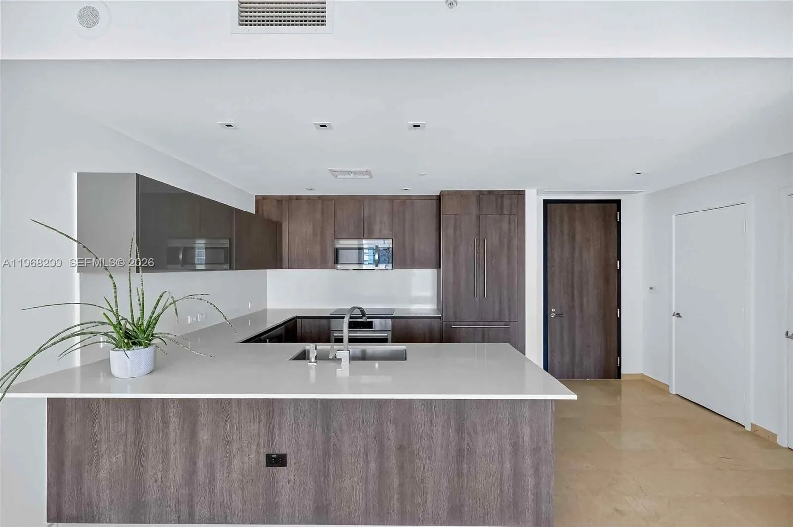 88 Sw 7th St 3003, Miami, Florida 33130, Miami, Florida 33130, 2 Bedrooms Bedrooms, ,2 BathroomsBathrooms,Residential Lease,For Rent,88 Sw 7th St 3003, Miami, Florida 33130,A11968299 88 Sw 7th St 3003, Miami, Florida 33130, Miami, Florida 33130, 2 Bedrooms Bedrooms, ,2 BathroomsBathrooms,Residential Lease,For Rent,88 Sw 7th St 3003, Miami, Florida 33130,A11968299