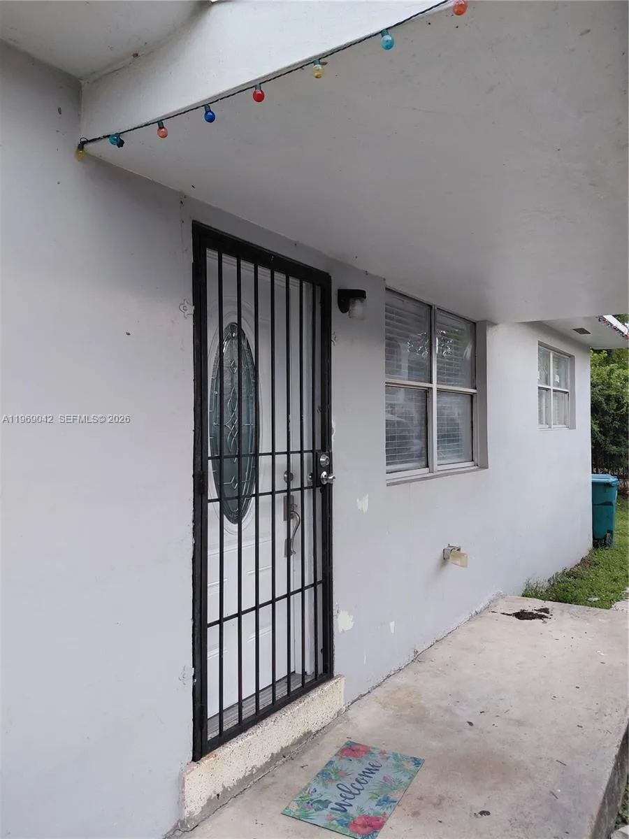 1404 - 1406 Nw 60th St, Miami, Florida 33142, Miami, Florida 33142, ,Residential Income,For Sale,1404 - 1406 Nw 60th St, Miami, Florida 33142,A11969042