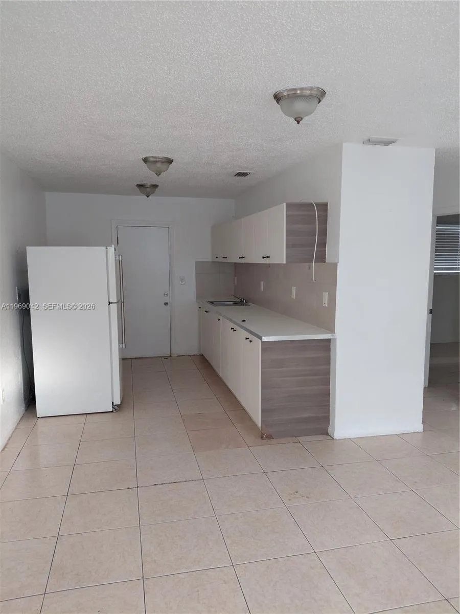 1404 - 1406 Nw 60th St, Miami, Florida 33142, Miami, Florida 33142, ,Residential Income,For Sale,1404 - 1406 Nw 60th St, Miami, Florida 33142,A11969042