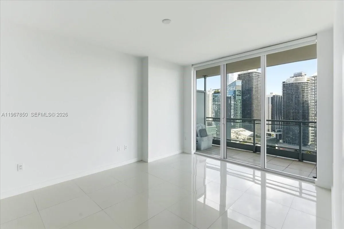 92 Sw 3rd St 3804, Miami, Florida 33130, Miami, Florida 33130, 2 Bedrooms Bedrooms, ,2 BathroomsBathrooms,Residential,For Sale,92 Sw 3rd St 3804, Miami, Florida 33130,A11967850