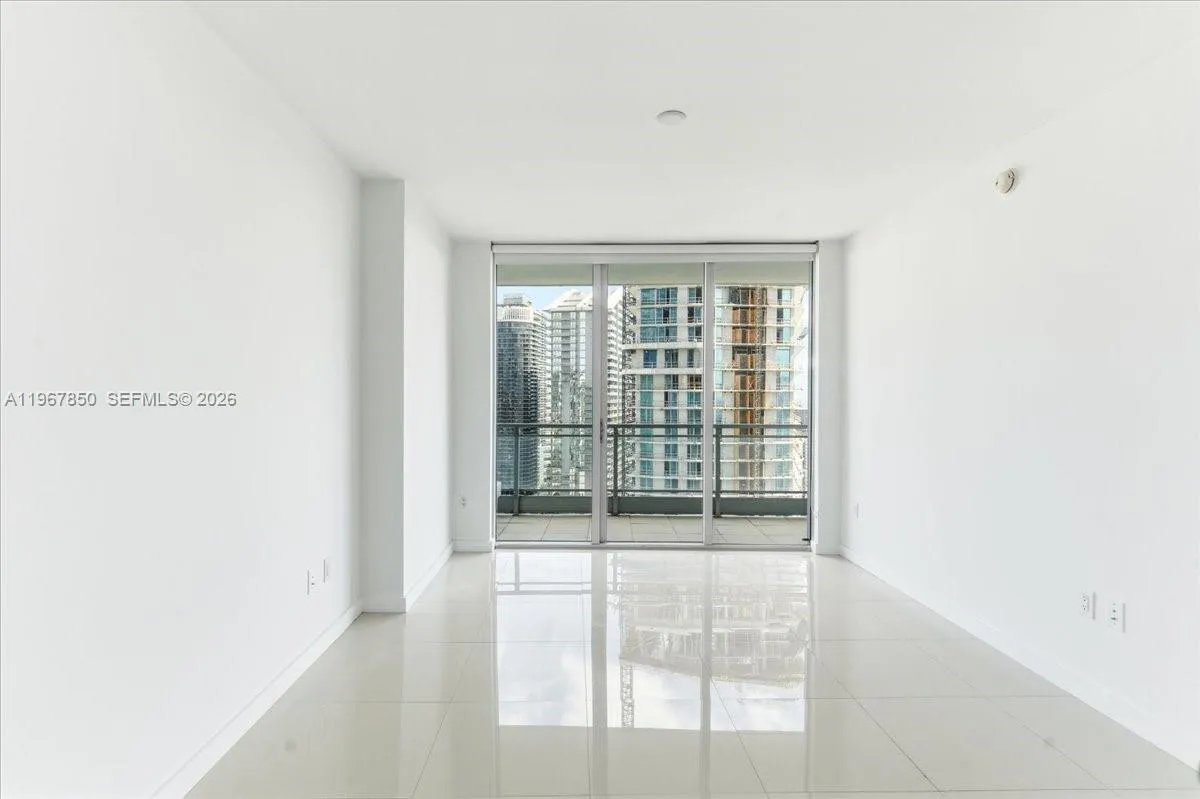 92 Sw 3rd St 3804, Miami, Florida 33130, Miami, Florida 33130, 2 Bedrooms Bedrooms, ,2 BathroomsBathrooms,Residential,For Sale,92 Sw 3rd St 3804, Miami, Florida 33130,A11967850