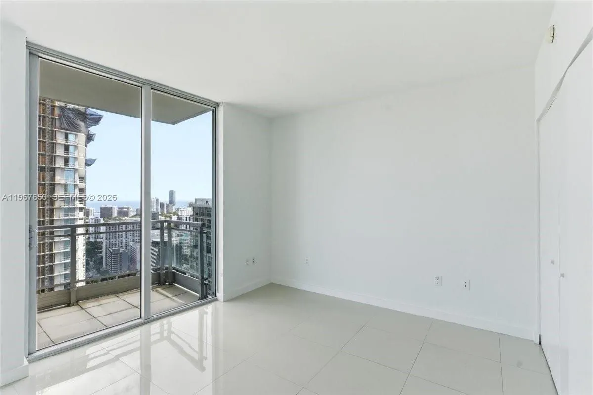 92 Sw 3rd St 3804, Miami, Florida 33130, Miami, Florida 33130, 2 Bedrooms Bedrooms, ,2 BathroomsBathrooms,Residential,For Sale,92 Sw 3rd St 3804, Miami, Florida 33130,A11967850