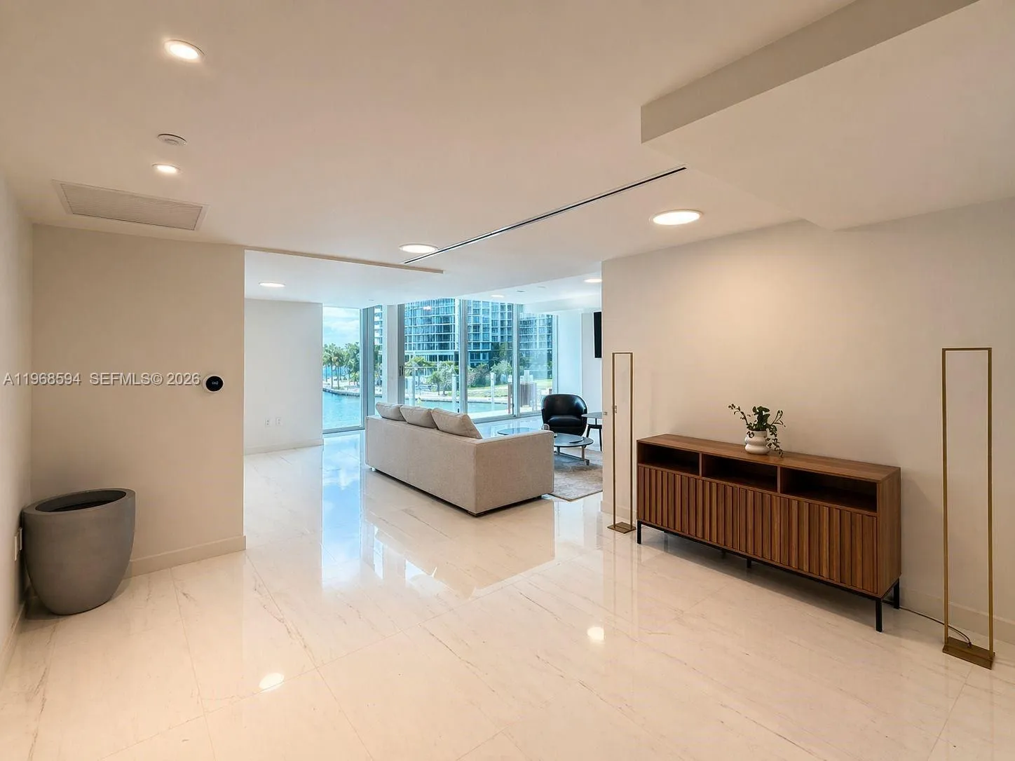 300 Biscayne Blvd Way 303, Miami, Florida 33131, Miami, Florida 33131, ,Commercial Lease,For Rent,300 Biscayne Blvd Way 303, Miami, Florida 33131,A11968594