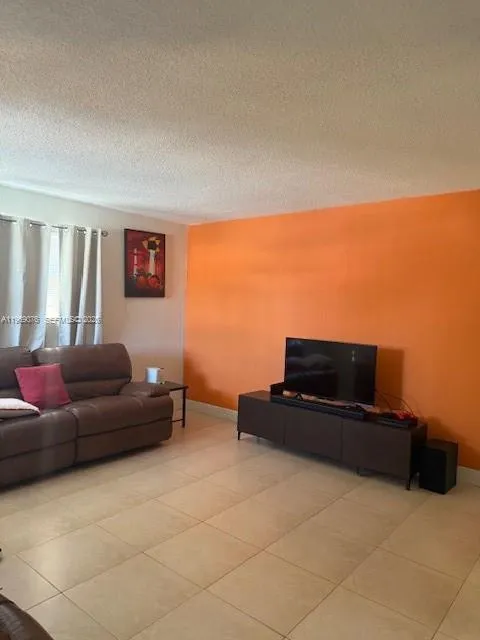 424 Nw 57 Ct, Miami, Florida 33126, Miami, Florida 33126, 3 Bedrooms Bedrooms, ,2 BathroomsBathrooms,Residential Lease,For Rent,424 Nw 57 Ct, Miami, Florida 33126,A11969076