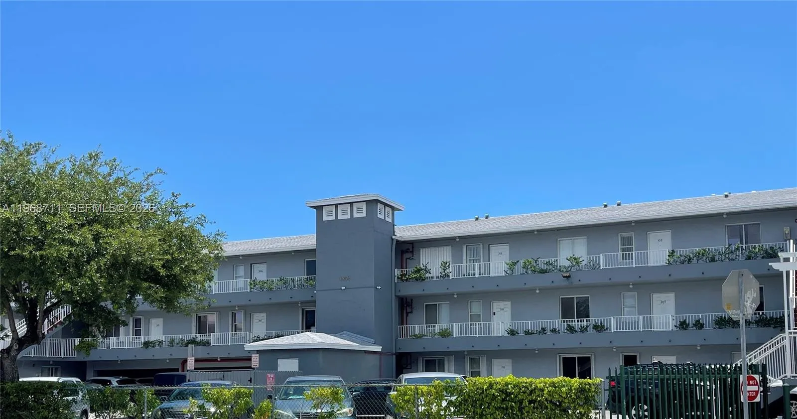 1852 Sw 7th St 203, Miami, Florida 33135, Miami, Florida 33135, 2 Bedrooms Bedrooms, ,1 BathroomBathrooms,Residential Lease,For Rent,1852 Sw 7th St 203, Miami, Florida 33135,A11968711