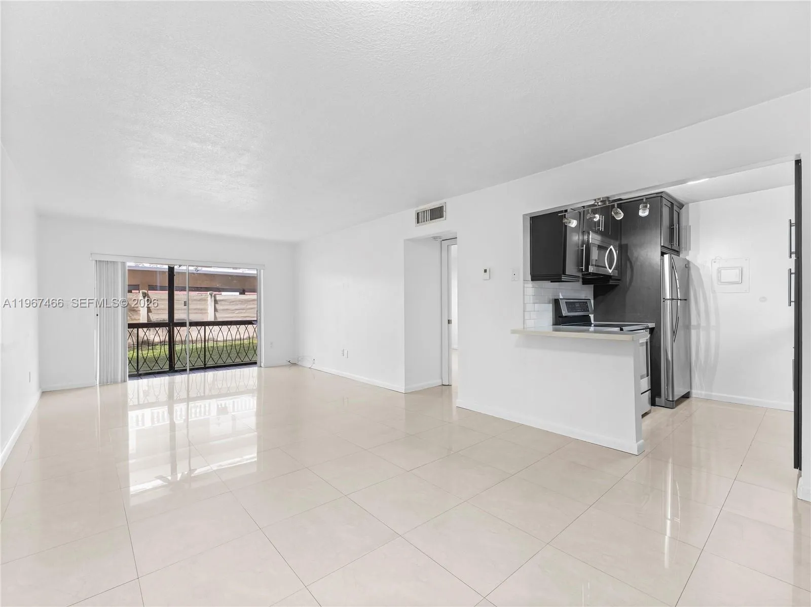 633 S Royal Poinciana Blvd A106, Miami Springs, Fl, Miami Springs, Florida 33166, 1 Bedroom Bedrooms, ,1 BathroomBathrooms,Residential Lease,For Rent,633 S Royal Poinciana Blvd A106, Miami Springs, Fl,A11967466
