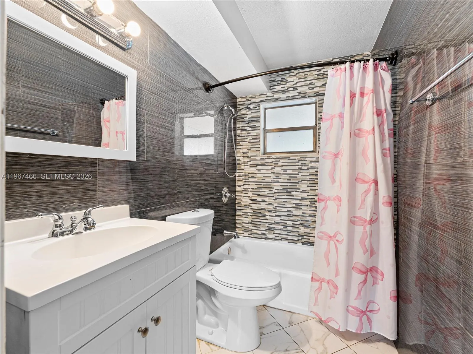 633 S Royal Poinciana Blvd A106, Miami Springs, Fl, Miami Springs, Florida 33166, 1 Bedroom Bedrooms, ,1 BathroomBathrooms,Residential Lease,For Rent,633 S Royal Poinciana Blvd A106, Miami Springs, Fl,A11967466