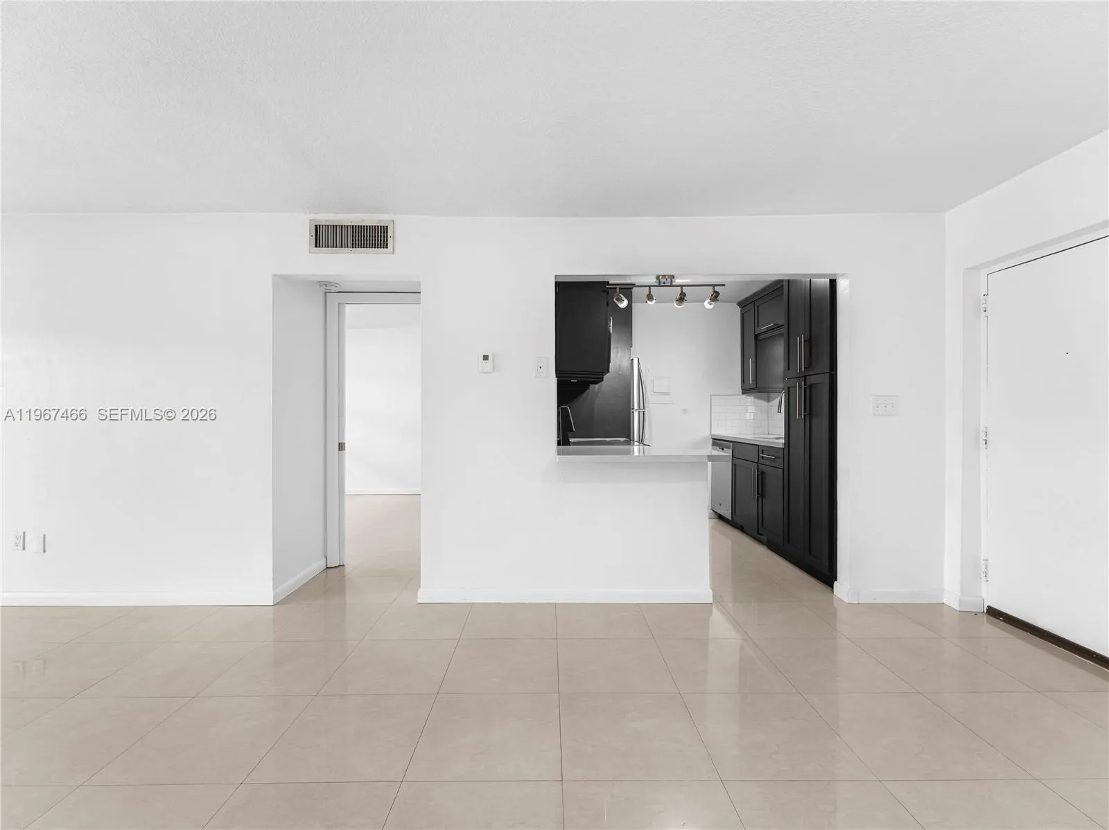 633 S Royal Poinciana Blvd A106, Miami Springs, Fl, Miami Springs, Florida 33166, 1 Bedroom Bedrooms, ,1 BathroomBathrooms,Residential Lease,For Rent,633 S Royal Poinciana Blvd A106, Miami Springs, Fl,A11967466