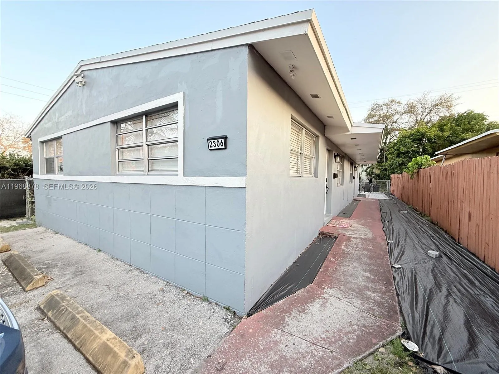 2306 Simms St, Hollywood, Florida 33020, Hollywood, Florida 33020, ,Residential Income,For Sale,2306 Simms St, Hollywood, Florida 33020,A11968878 2306 Simms St, Hollywood, Florida 33020, Hollywood, Florida 33020, ,Residential Income,For Sale,2306 Simms St, Hollywood, Florida 33020,A11968878