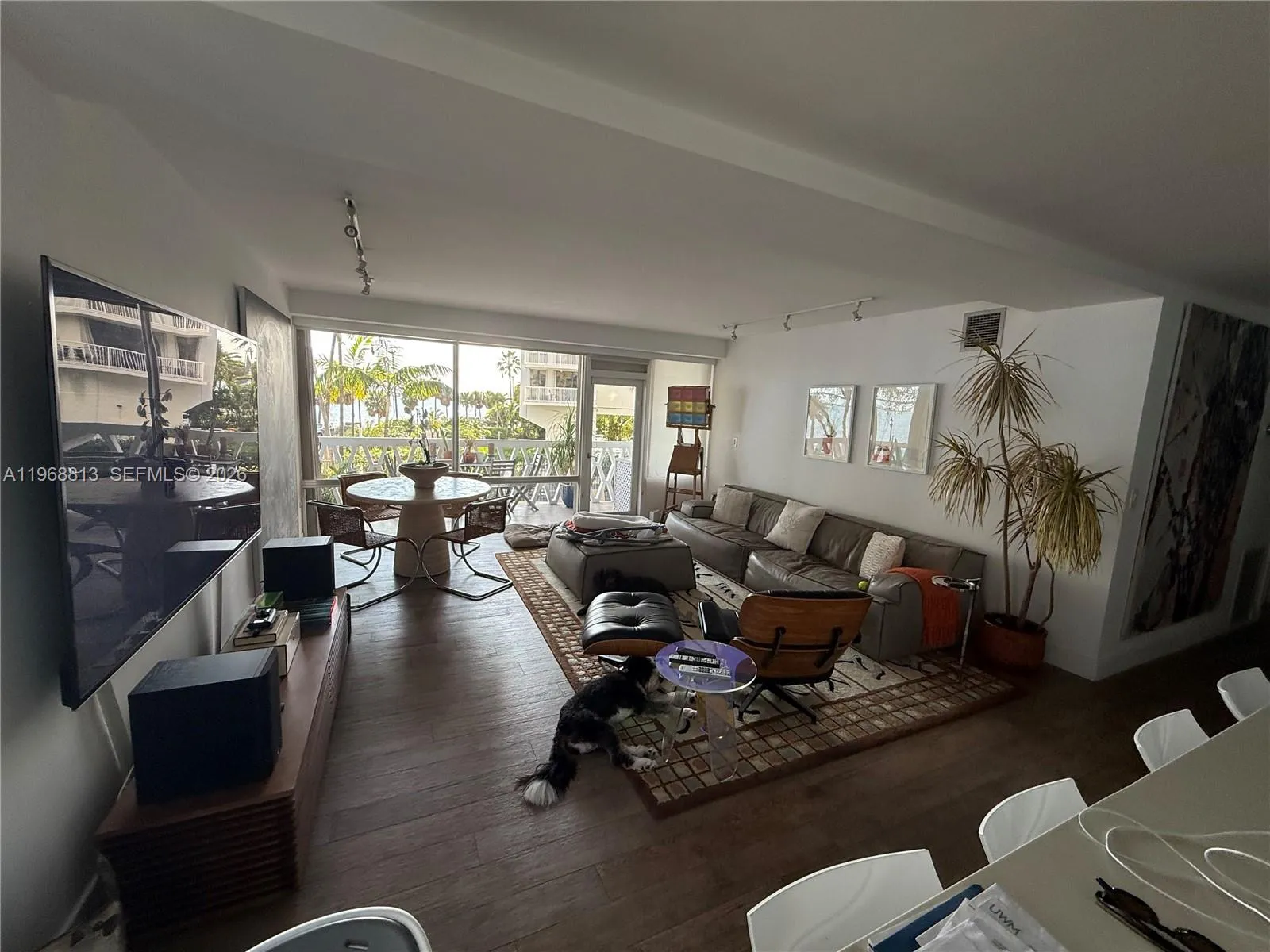 1430 Brickell Bay Dr 205, Miami, Florida 33131, Miami, Florida 33131, 2 Bedrooms Bedrooms, ,2 BathroomsBathrooms,Residential Lease,For Rent,1430 Brickell Bay Dr 205, Miami, Florida 33131,A11968813