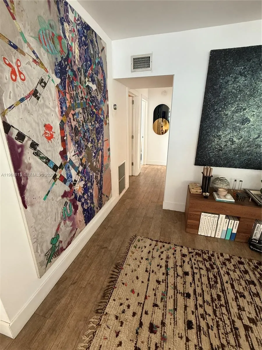 1430 Brickell Bay Dr 205, Miami, Florida 33131, Miami, Florida 33131, 2 Bedrooms Bedrooms, ,2 BathroomsBathrooms,Residential Lease,For Rent,1430 Brickell Bay Dr 205, Miami, Florida 33131,A11968813