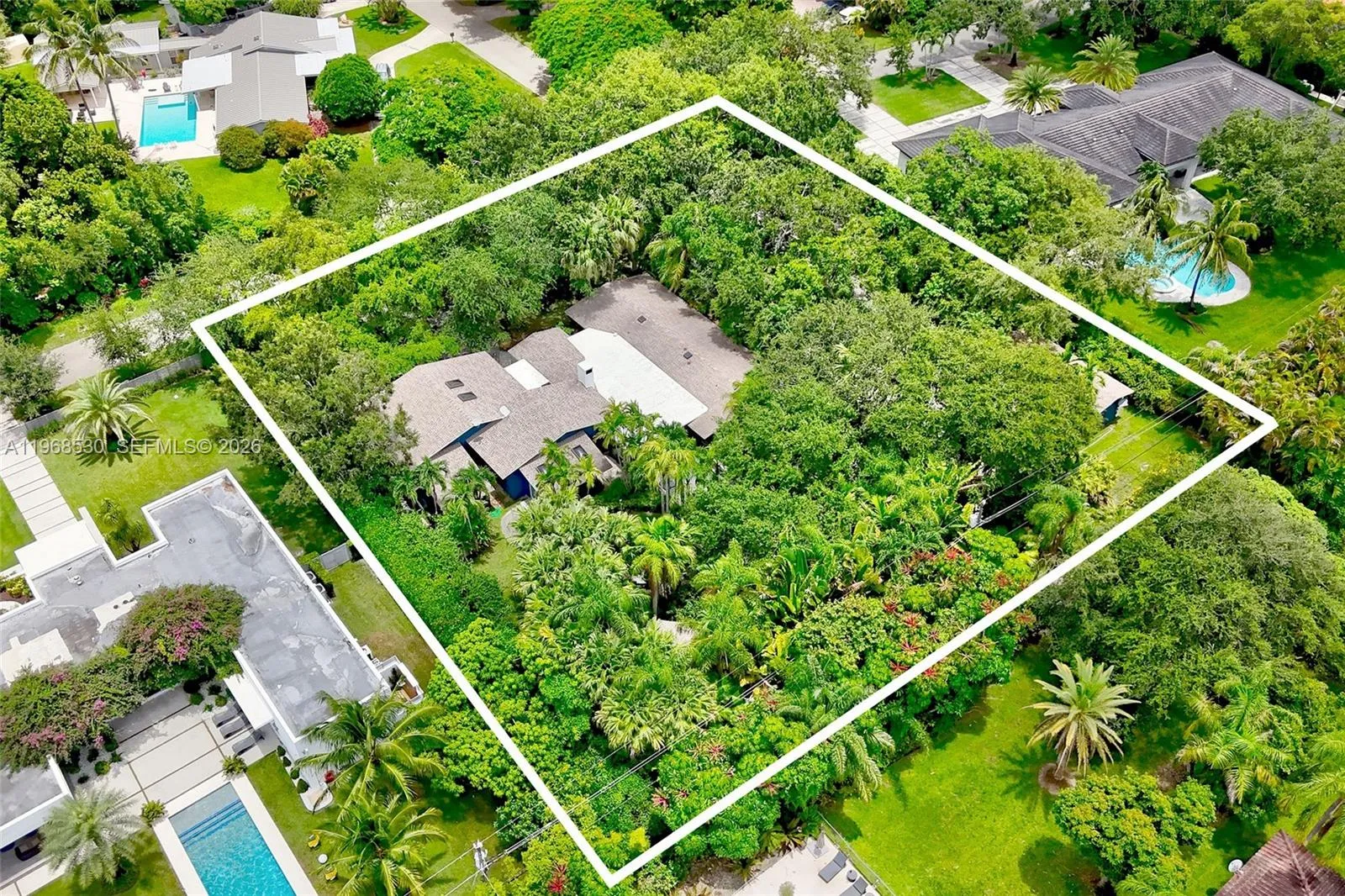 9290 Sw 117th Ter, Pinecrest, Florida 33176, Pinecrest, Florida 33176, 5 Bedrooms Bedrooms, ,4 BathroomsBathrooms,Residential Lease,For Rent,9290 Sw 117th Ter, Pinecrest, Florida 33176,A11968530