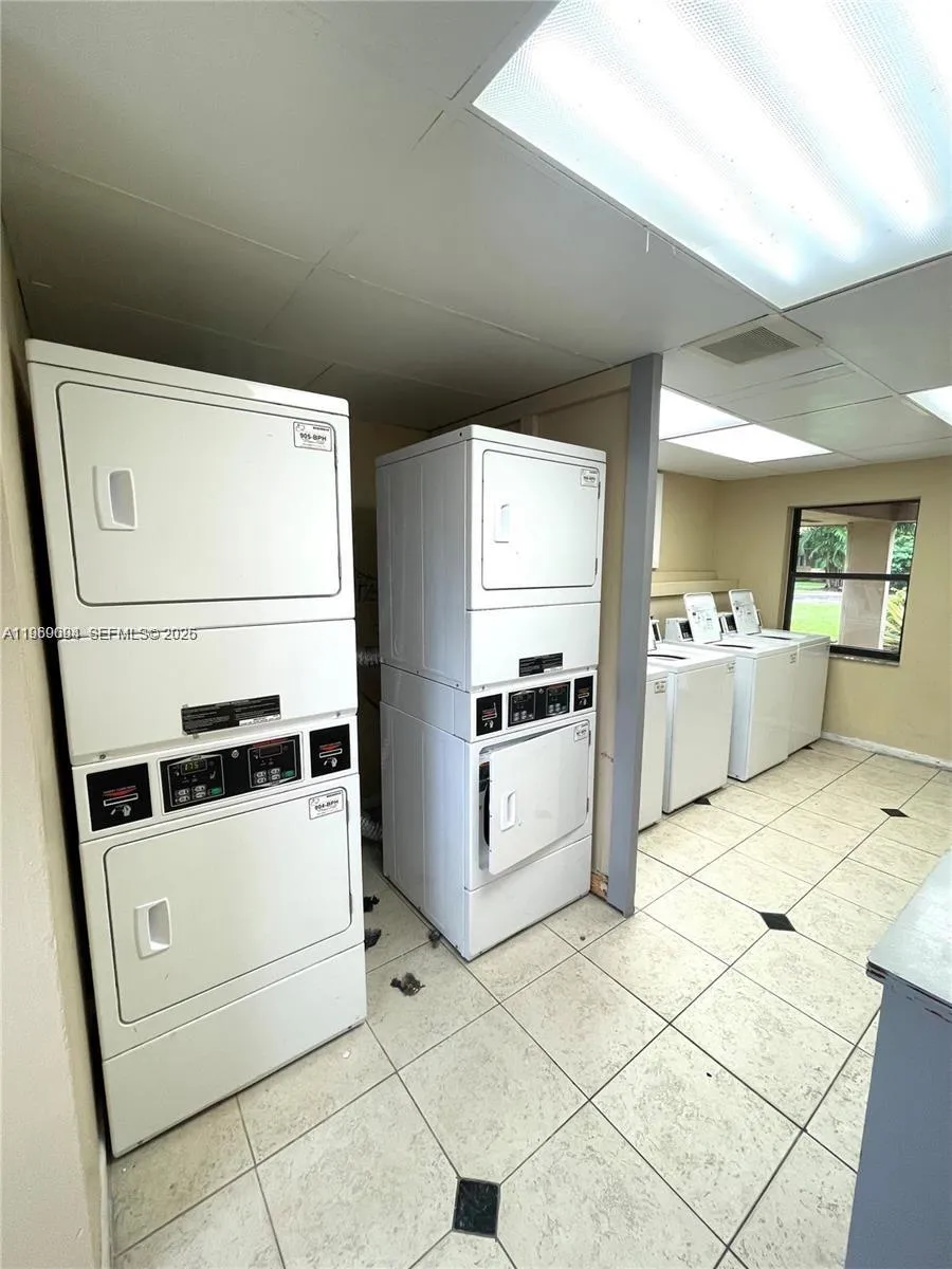 10431 N Kendall Dr D314, Miami, Florida 33176, Miami, Florida 33176, 2 Bedrooms Bedrooms, ,1 BathroomBathrooms,Residential,For Sale,10431 N Kendall Dr D314, Miami, Florida 33176,A11969094