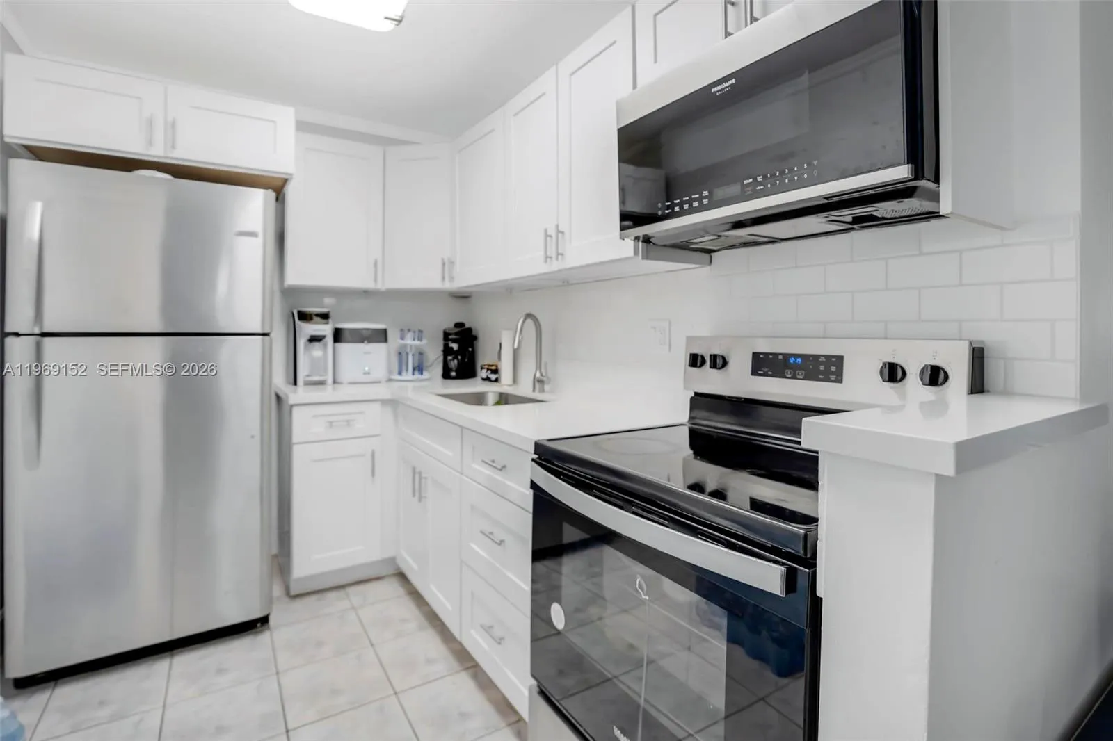 8501 Nw 8th St 110, Miami, Florida 33126, Miami, Florida 33126, 1 Bedroom Bedrooms, ,1 BathroomBathrooms,Residential,For Sale,8501 Nw 8th St 110, Miami, Florida 33126,A11969152