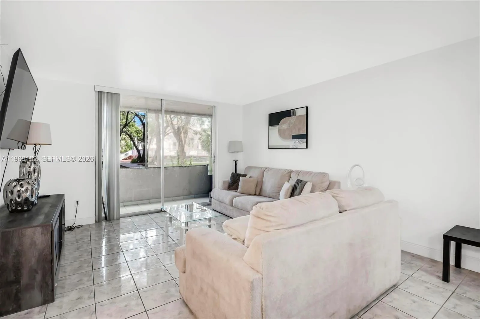 8501 Nw 8th St 110, Miami, Florida 33126, Miami, Florida 33126, 1 Bedroom Bedrooms, ,1 BathroomBathrooms,Residential,For Sale,8501 Nw 8th St 110, Miami, Florida 33126,A11969152