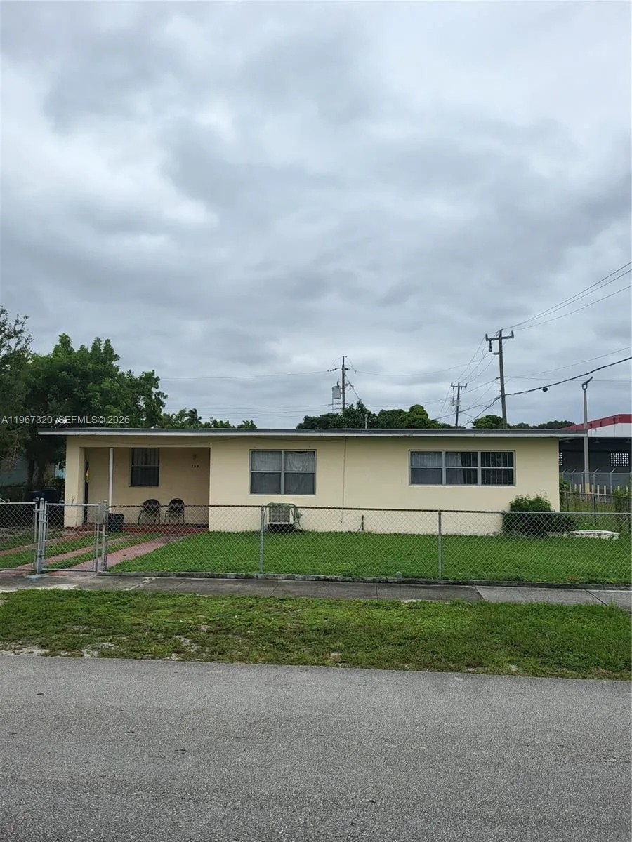 755 Nw 84th St, Miami, Florida 33150, Miami, Florida 33150, 2 Bedrooms Bedrooms, ,1 BathroomBathrooms,Residential Lease,For Rent,755 Nw 84th St, Miami, Florida 33150,A11967320