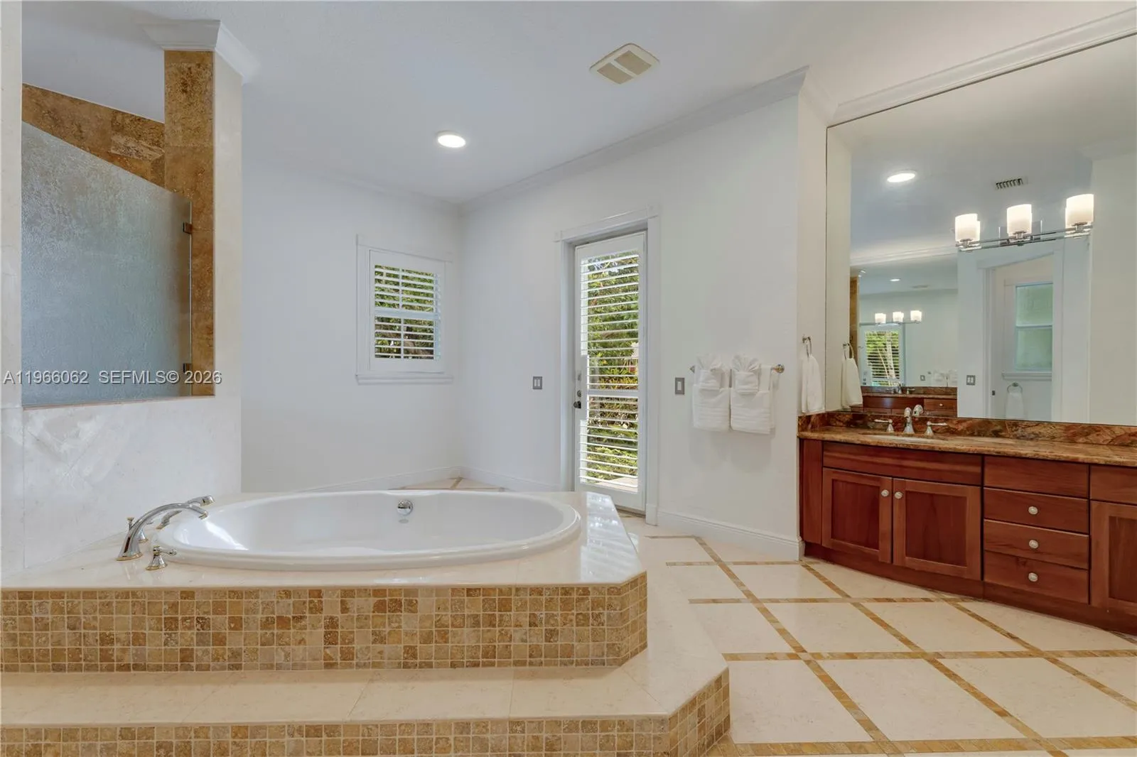 6235 Rolling Road Dr, Pinecrest, Florida 33156, Pinecrest, Florida 33156, 7 Bedrooms Bedrooms, ,6 BathroomsBathrooms,Residential,For Sale,6235 Rolling Road Dr, Pinecrest, Florida 33156,A11966062