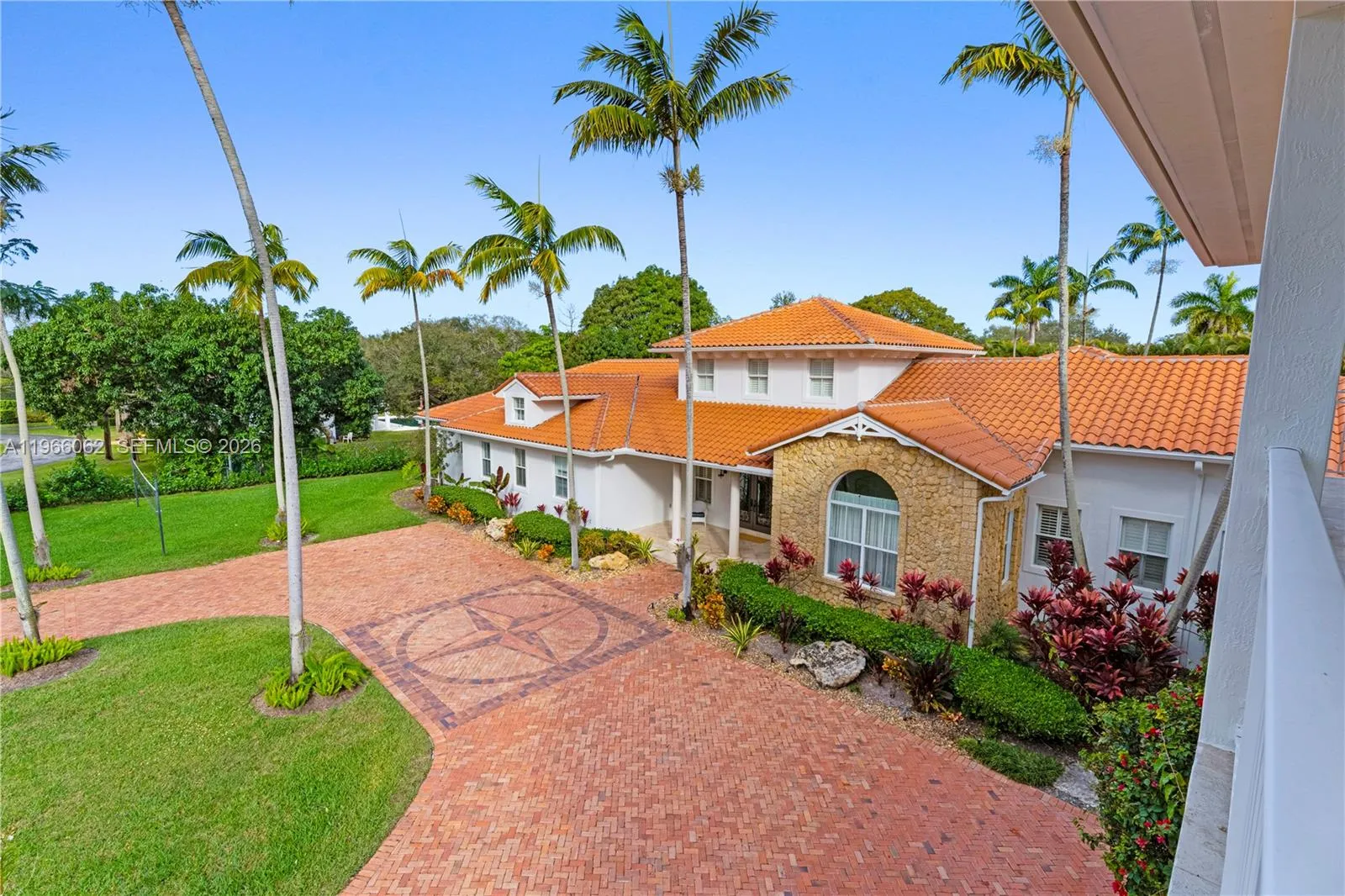 6235 Rolling Road Dr, Pinecrest, Florida 33156, Pinecrest, Florida 33156, 7 Bedrooms Bedrooms, ,6 BathroomsBathrooms,Residential,For Sale,6235 Rolling Road Dr, Pinecrest, Florida 33156,A11966062