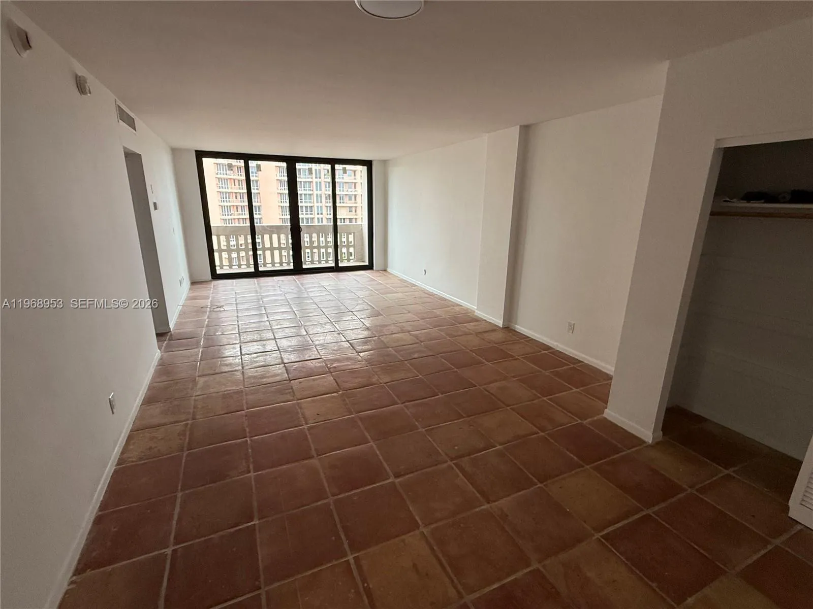 90 Edgewater Dr 1016, Coral Gables, Florida 33133, Coral Gables, Florida 33133, 1 Bedroom Bedrooms, ,1 BathroomBathrooms,Residential Lease,For Rent,90 Edgewater Dr 1016, Coral Gables, Florida 33133,A11968953