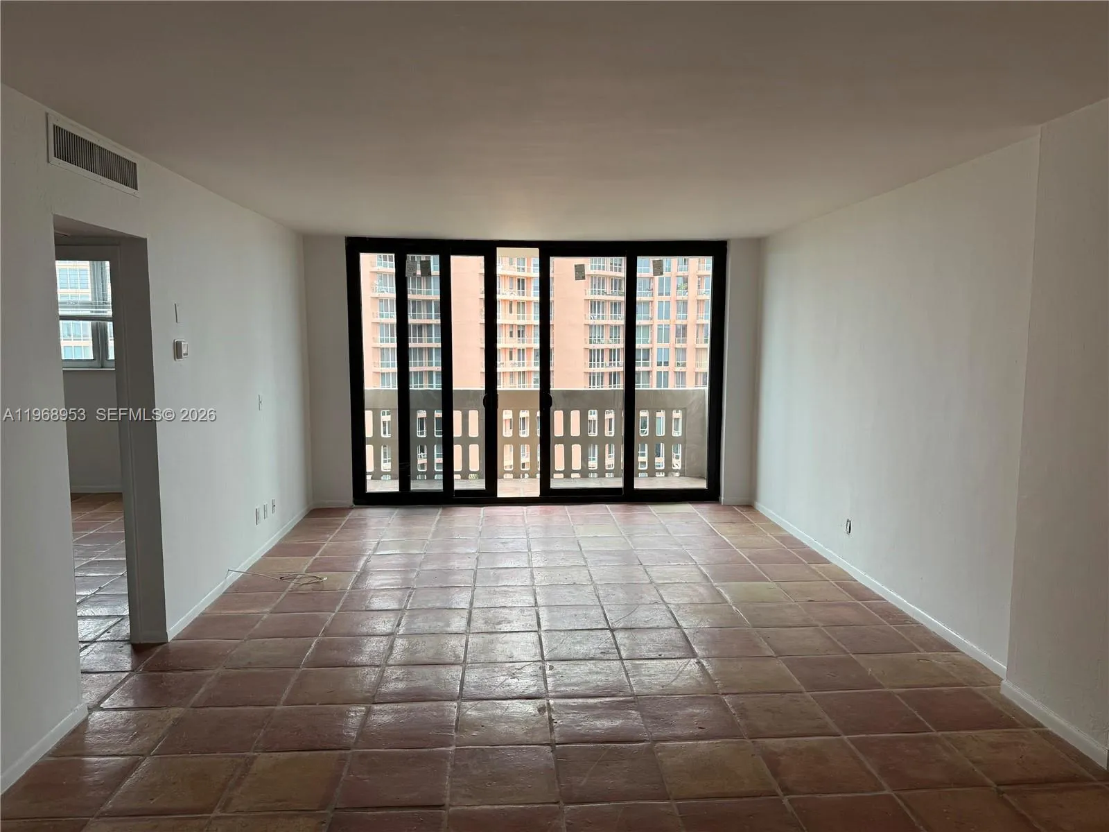 90 Edgewater Dr 1016, Coral Gables, Florida 33133, Coral Gables, Florida 33133, 1 Bedroom Bedrooms, ,1 BathroomBathrooms,Residential Lease,For Rent,90 Edgewater Dr 1016, Coral Gables, Florida 33133,A11968953