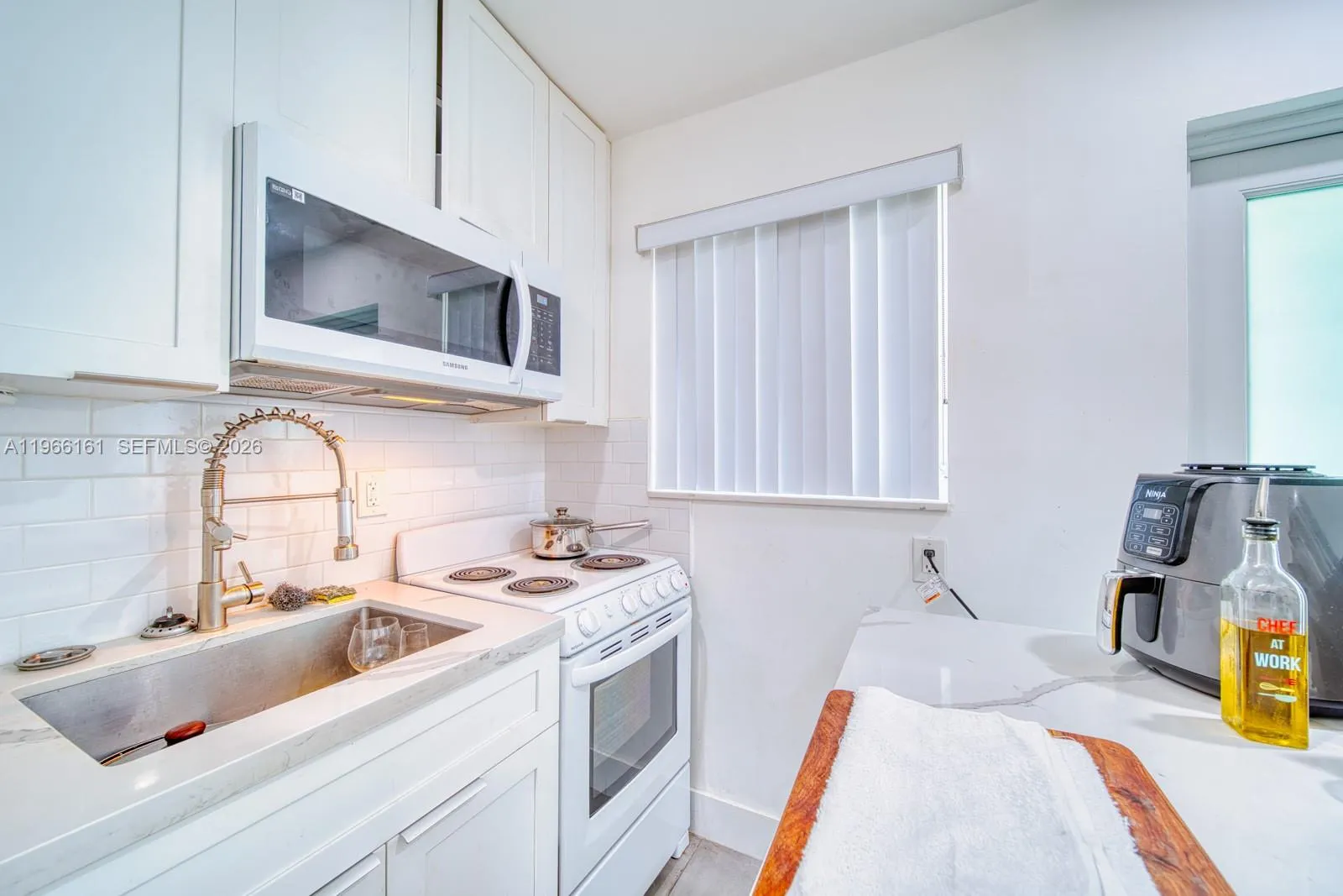 2841 Sw 24th Ter, Miami, Florida 33145, Miami, Florida 33145, ,Residential Income,For Sale,2841 Sw 24th Ter, Miami, Florida 33145,A11966161