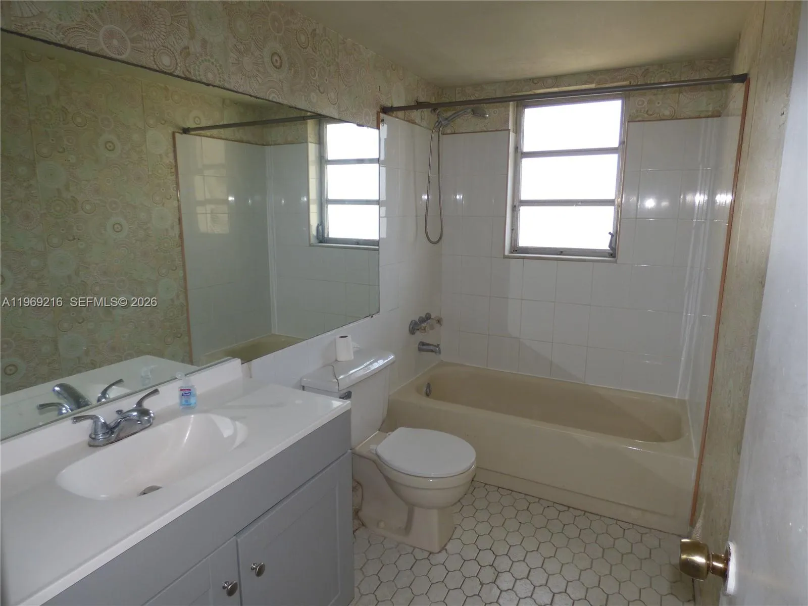 12035 Ne 2nd Ave A423, North Miami, Florida 33161, North Miami, Florida 33161, 2 Bedrooms Bedrooms, ,1 BathroomBathrooms,Residential,For Sale,12035 Ne 2nd Ave A423, North Miami, Florida 33161,A11969216