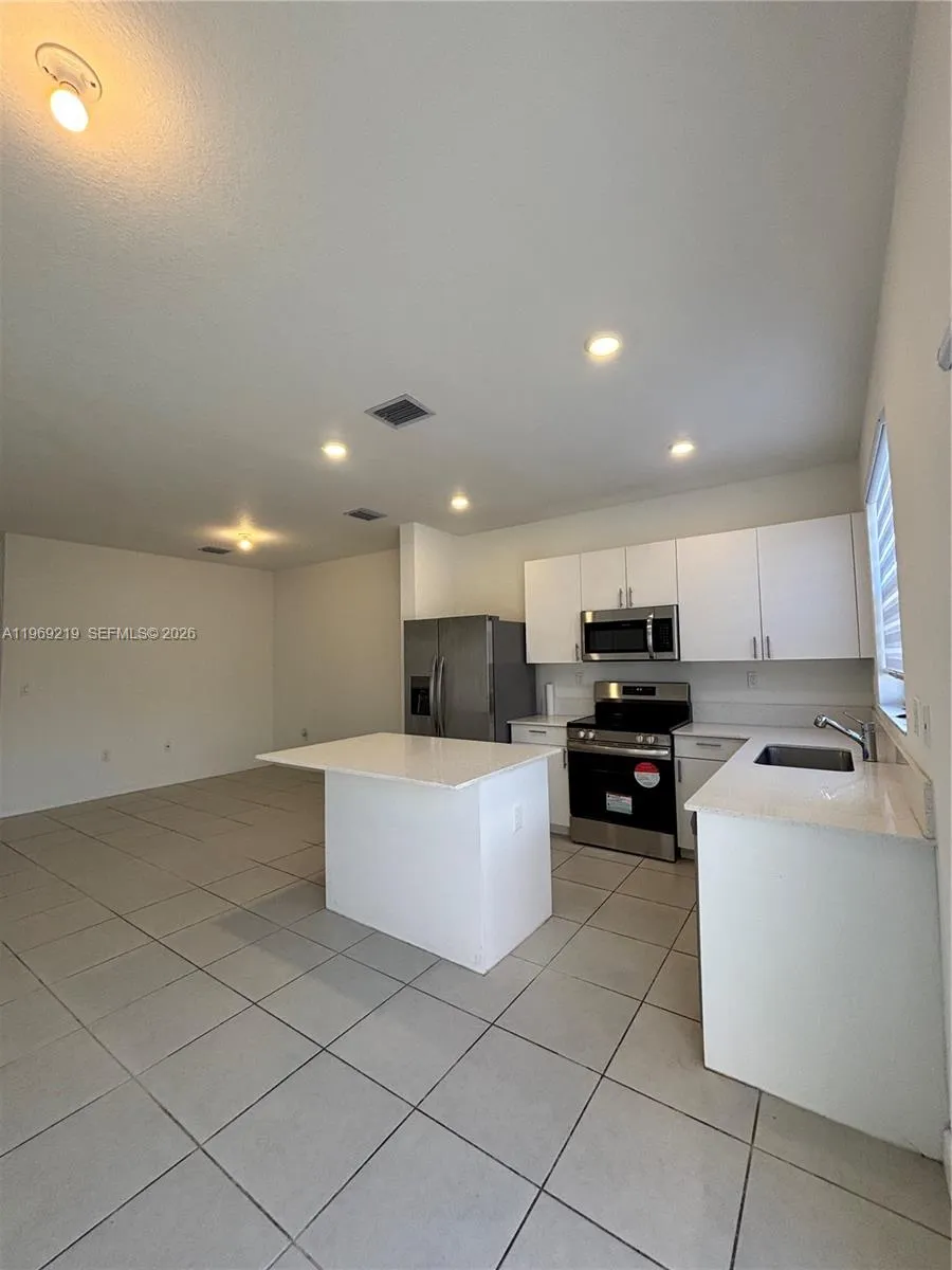 29228 Sw 163rd Ct, Homestead, Florida 33033, Homestead, Florida 33033, 3 Bedrooms Bedrooms, ,3 BathroomsBathrooms,Residential Lease,For Rent,29228 Sw 163rd Ct, Homestead, Florida 33033,A11969219