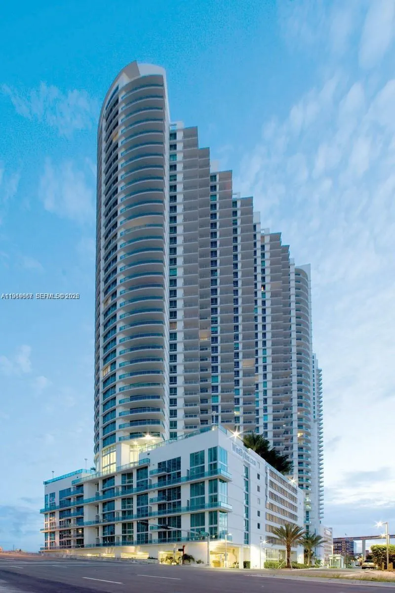 350 S Miami Av 3306, Miami, Florida 33130, Miami, Florida 33130, 2 Bedrooms Bedrooms, ,2 BathroomsBathrooms,Residential Lease,For Rent,350 S Miami Av 3306, Miami, Florida 33130,A11969067