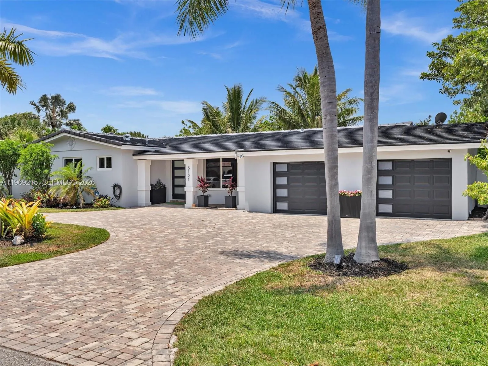 5121 Ne 30th Ter, Lighthouse Point, Florida 33064, Lighthouse Point, Florida 33064, 4 Bedrooms Bedrooms, 8 Rooms Rooms,3 BathroomsBathrooms,Residential,For Sale,5121 Ne 30th Ter, Lighthouse Point, Florida 33064,A11969215
