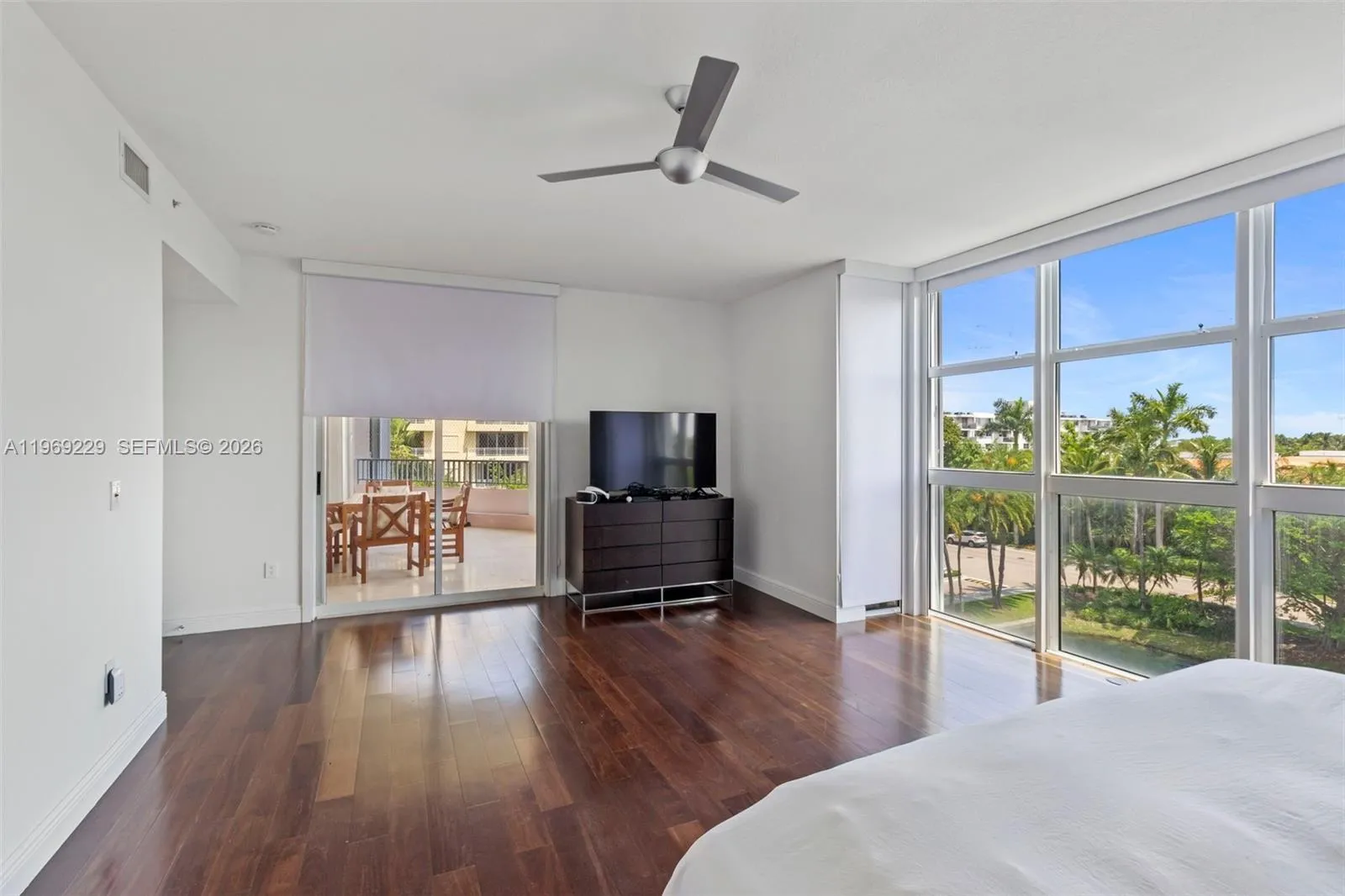 749 Crandon Bl 411, Key Biscayne, Florida 33149, Key Biscayne, Florida 33149, 3 Bedrooms Bedrooms, ,3 BathroomsBathrooms,Residential Lease,For Rent,749 Crandon Bl 411, Key Biscayne, Florida 33149,A11969229
