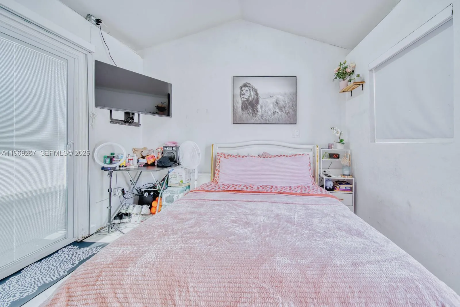 2171 Sw 21st St, Miami, Florida 33145, Miami, Florida 33145, 5 Bedrooms Bedrooms, ,4 BathroomsBathrooms,Residential,For Sale,2171 Sw 21st St, Miami, Florida 33145,A11969267