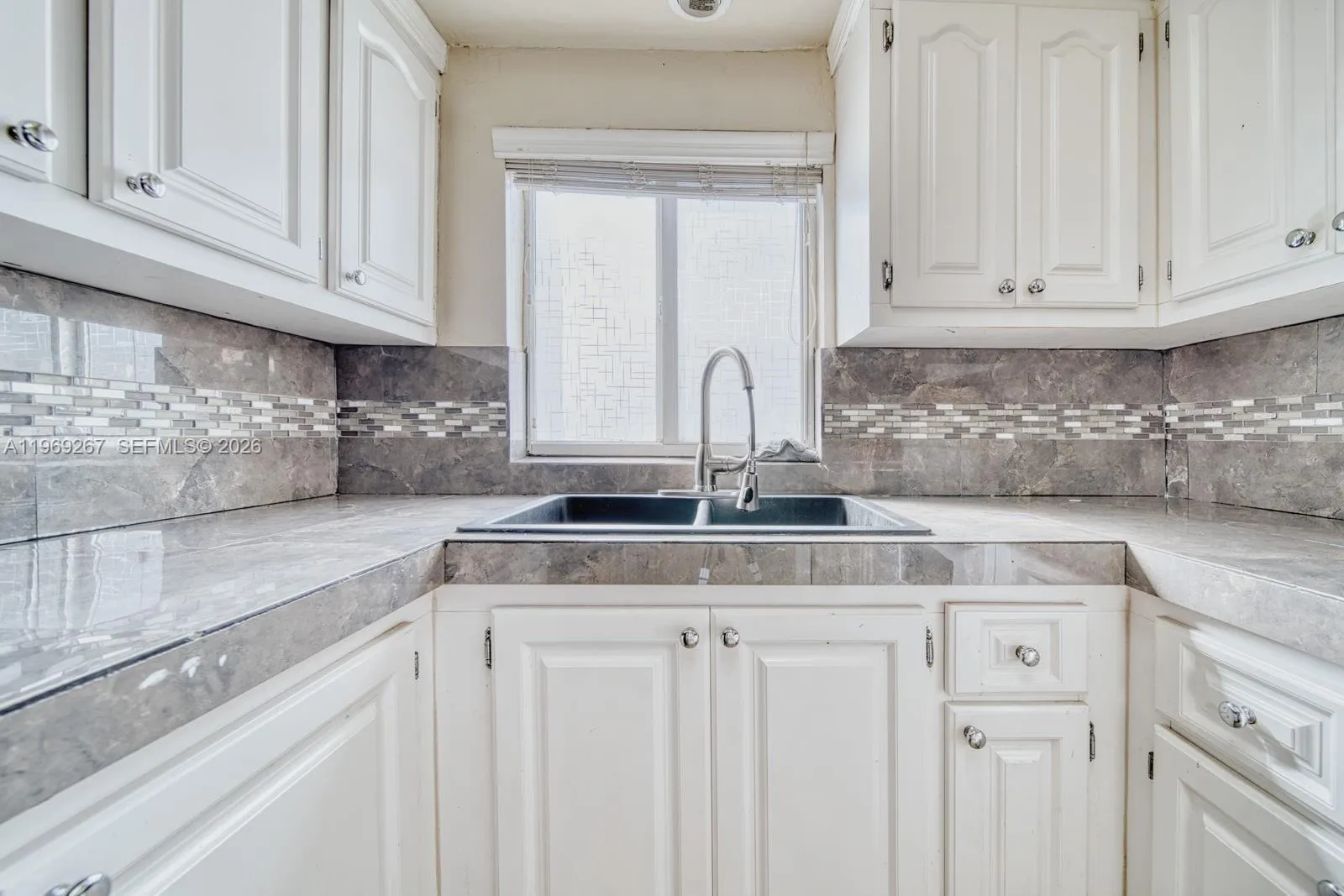 2171 Sw 21st St, Miami, Florida 33145, Miami, Florida 33145, 5 Bedrooms Bedrooms, ,4 BathroomsBathrooms,Residential,For Sale,2171 Sw 21st St, Miami, Florida 33145,A11969267