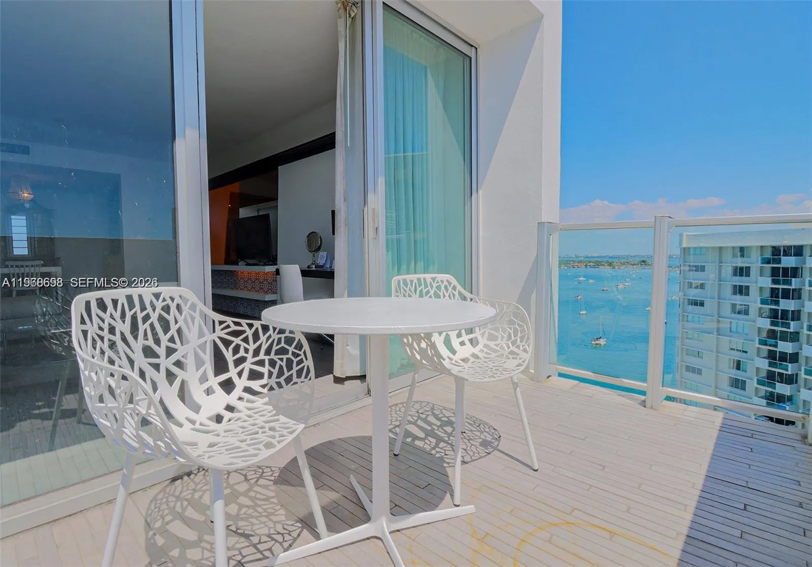 1100 West Ave 1617, Miami Beach, Florida 33139, Miami Beach, Florida 33139, 1 Bedroom Bedrooms, ,1 BathroomBathrooms,Residential,For Sale,1100 West Ave 1617, Miami Beach, Florida 33139,A11968698
