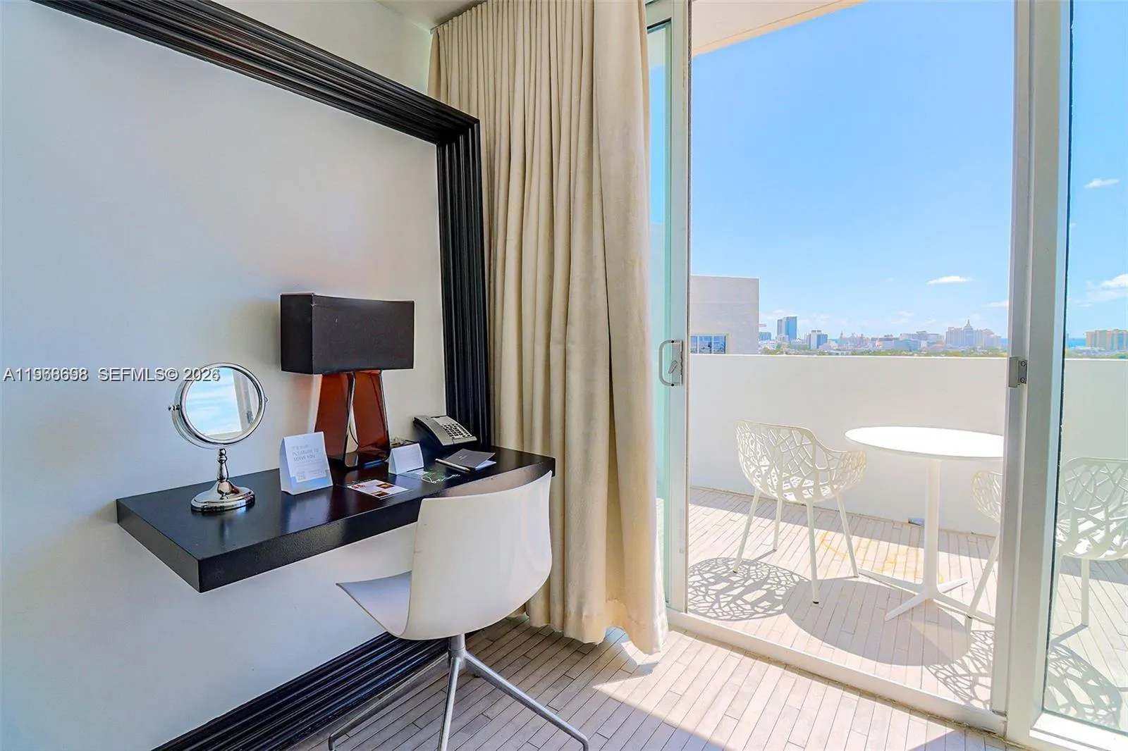 1100 West Ave 1617, Miami Beach, Florida 33139, Miami Beach, Florida 33139, 1 Bedroom Bedrooms, ,1 BathroomBathrooms,Residential,For Sale,1100 West Ave 1617, Miami Beach, Florida 33139,A11968698