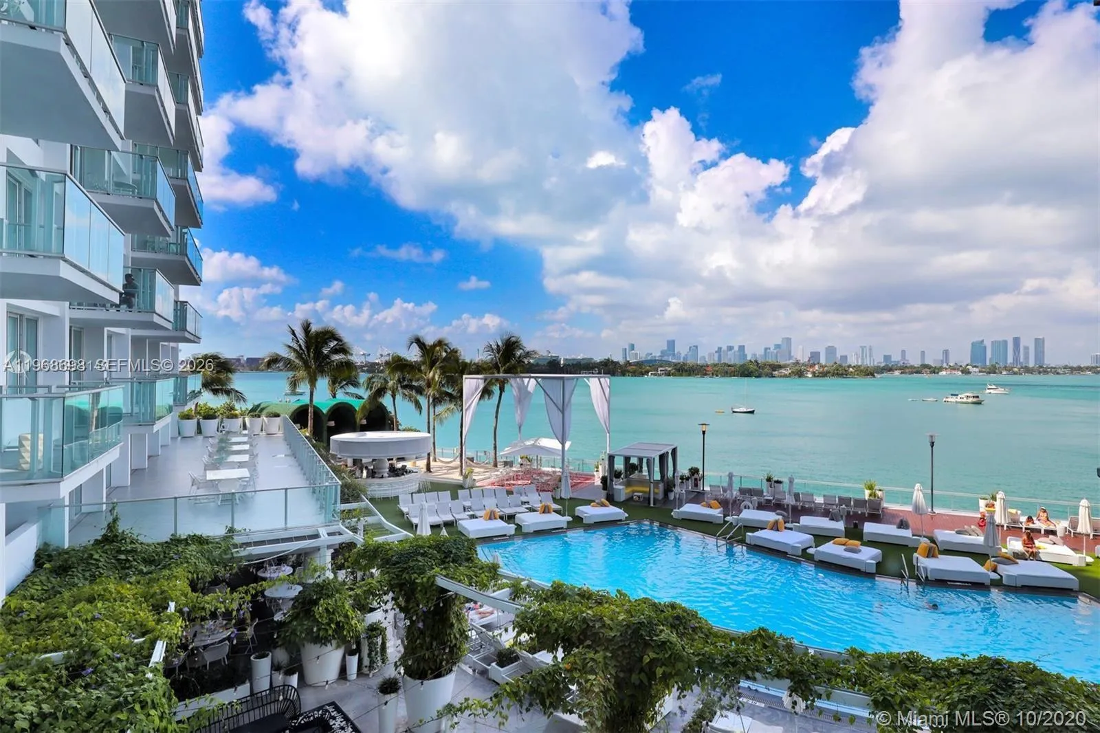 1100 West Ave 1617, Miami Beach, Florida 33139, Miami Beach, Florida 33139, 1 Bedroom Bedrooms, ,1 BathroomBathrooms,Residential,For Sale,1100 West Ave 1617, Miami Beach, Florida 33139,A11968698