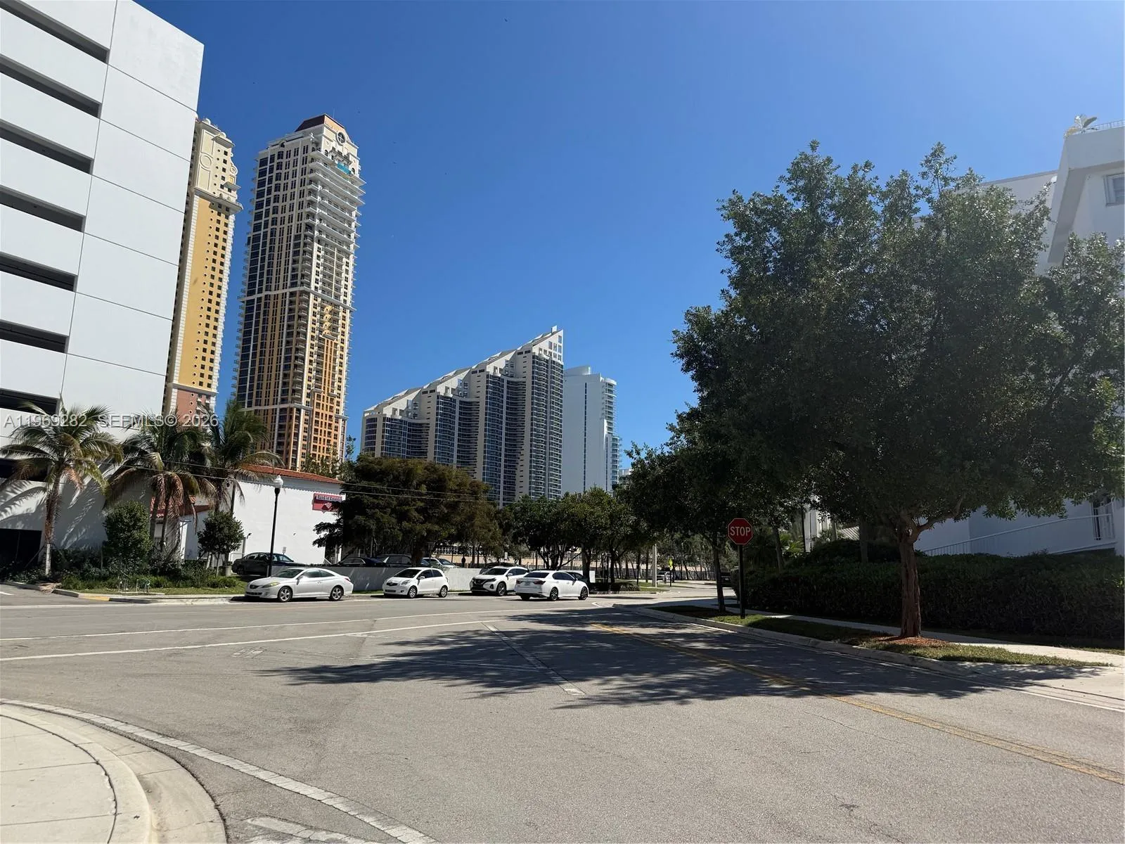 201 180th Dr 112, Sunny Isles Beach, Florida 33160, Sunny Isles Beach, Florida 33160, 1 Bedroom Bedrooms, ,1 BathroomBathrooms,Residential Lease,For Rent,201 180th Dr 112, Sunny Isles Beach, Florida 33160,A11969282
