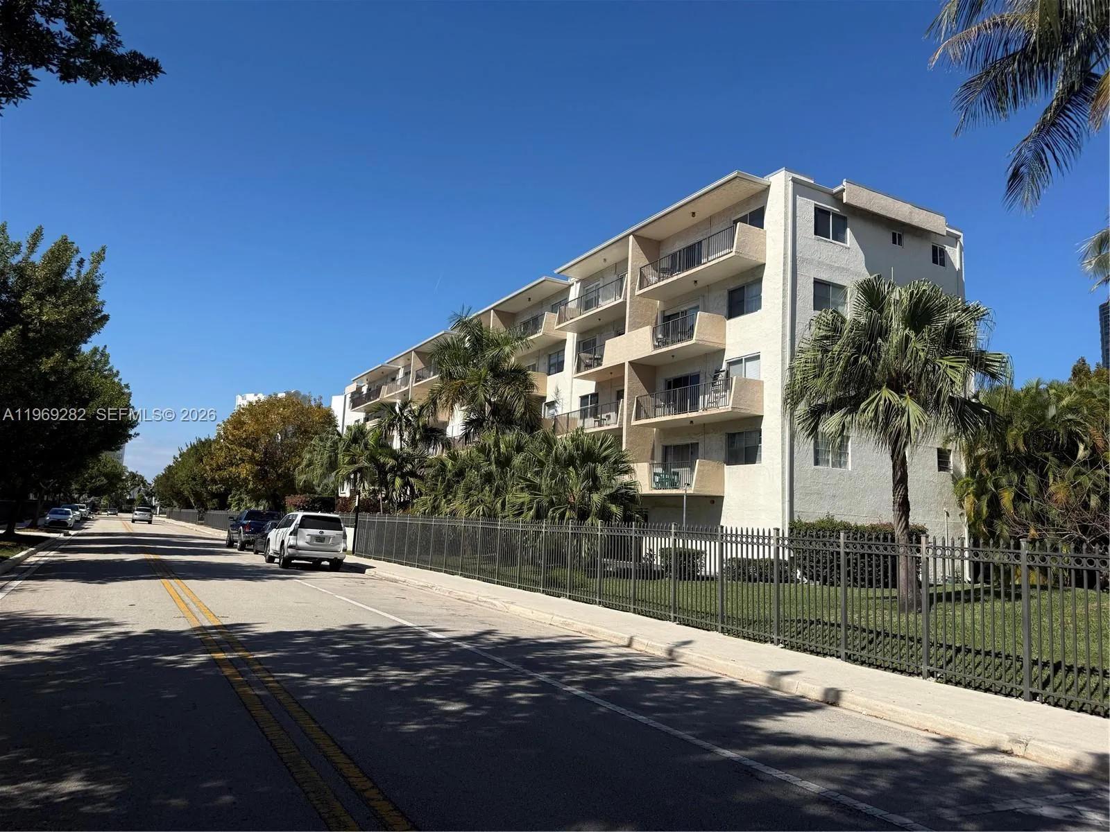 201 180th Dr 112, Sunny Isles Beach, Florida 33160, Sunny Isles Beach, Florida 33160, 1 Bedroom Bedrooms, ,1 BathroomBathrooms,Residential Lease,For Rent,201 180th Dr 112, Sunny Isles Beach, Florida 33160,A11969282