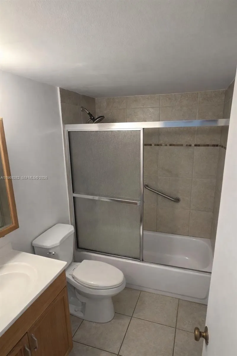 201 180th Dr 112, Sunny Isles Beach, Florida 33160, Sunny Isles Beach, Florida 33160, 1 Bedroom Bedrooms, ,1 BathroomBathrooms,Residential Lease,For Rent,201 180th Dr 112, Sunny Isles Beach, Florida 33160,A11969282