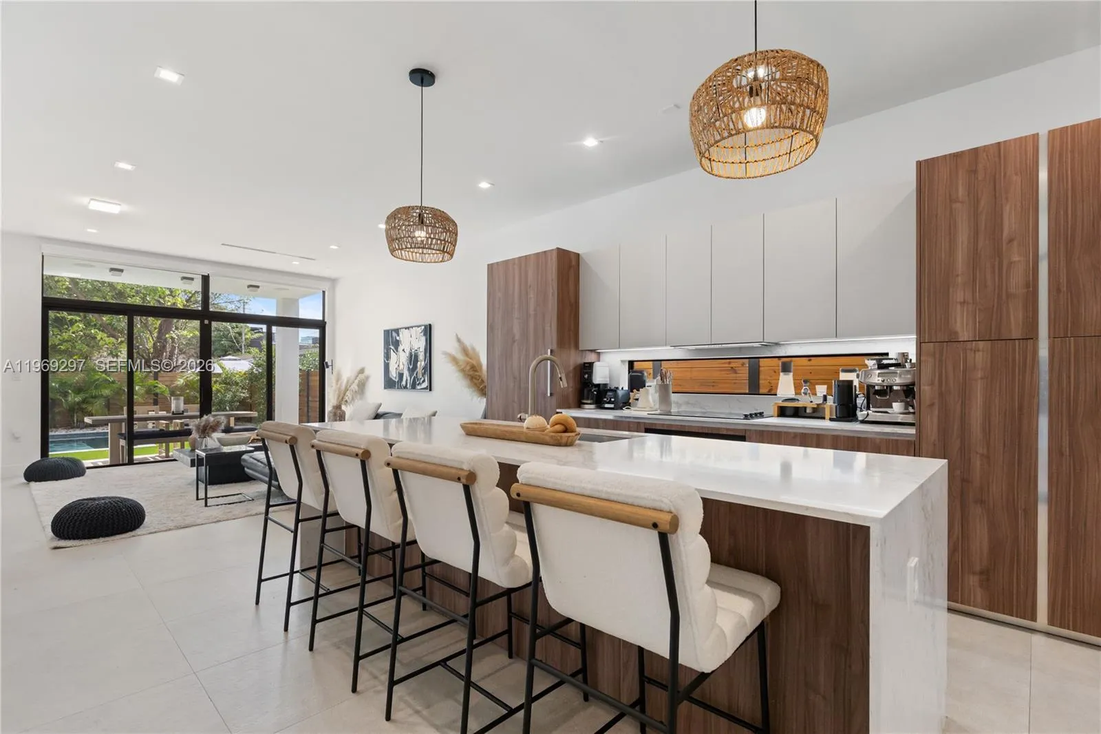 3047 Elizabeth St 3047, Miami, Florida 33133, Miami, Florida 33133, 4 Bedrooms Bedrooms, ,4 BathroomsBathrooms,Residential Lease,For Rent,3047 Elizabeth St 3047, Miami, Florida 33133,A11969297