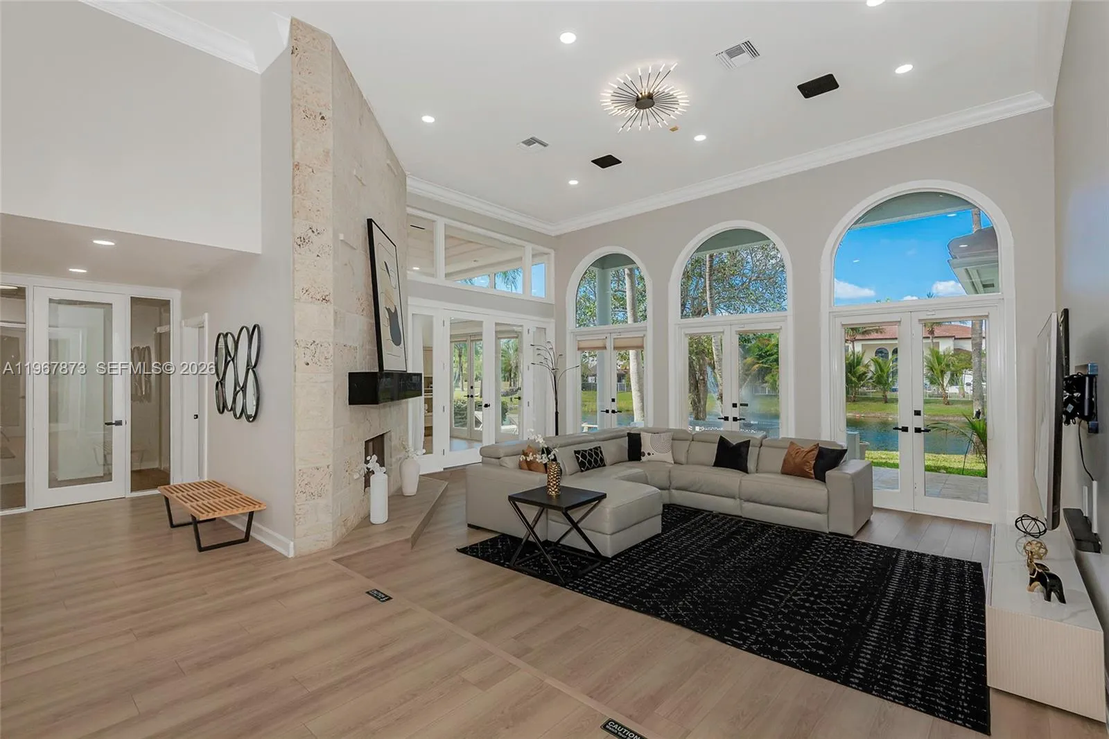 622 E Enclave Cir E, Pembroke Pines, Florida 33027, Pembroke Pines, Florida 33027, 5 Bedrooms Bedrooms, ,4 BathroomsBathrooms,Residential,For Sale,622 E Enclave Cir E, Pembroke Pines, Florida 33027,A11967873