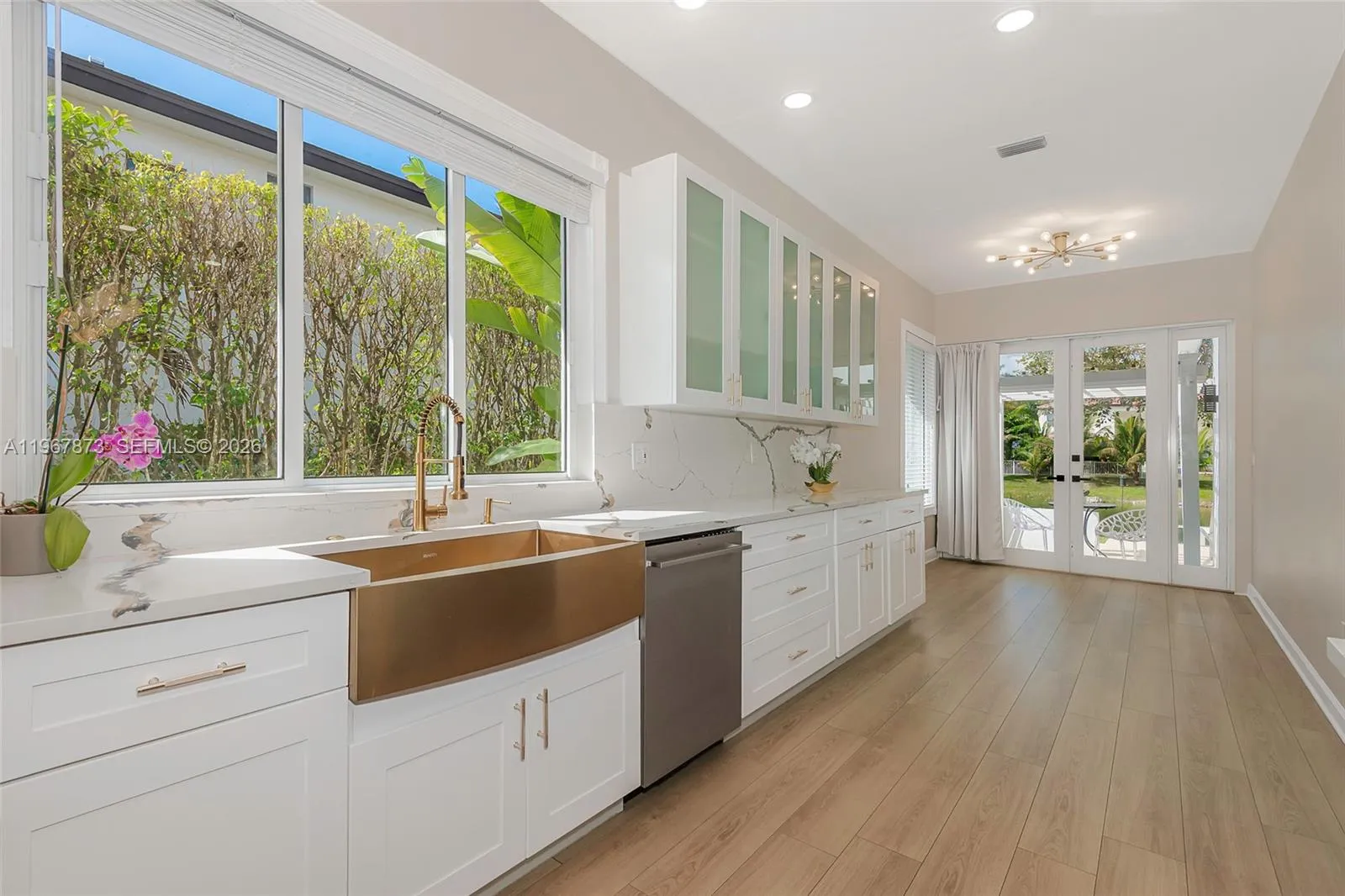 622 E Enclave Cir E, Pembroke Pines, Florida 33027, Pembroke Pines, Florida 33027, 5 Bedrooms Bedrooms, ,4 BathroomsBathrooms,Residential,For Sale,622 E Enclave Cir E, Pembroke Pines, Florida 33027,A11967873